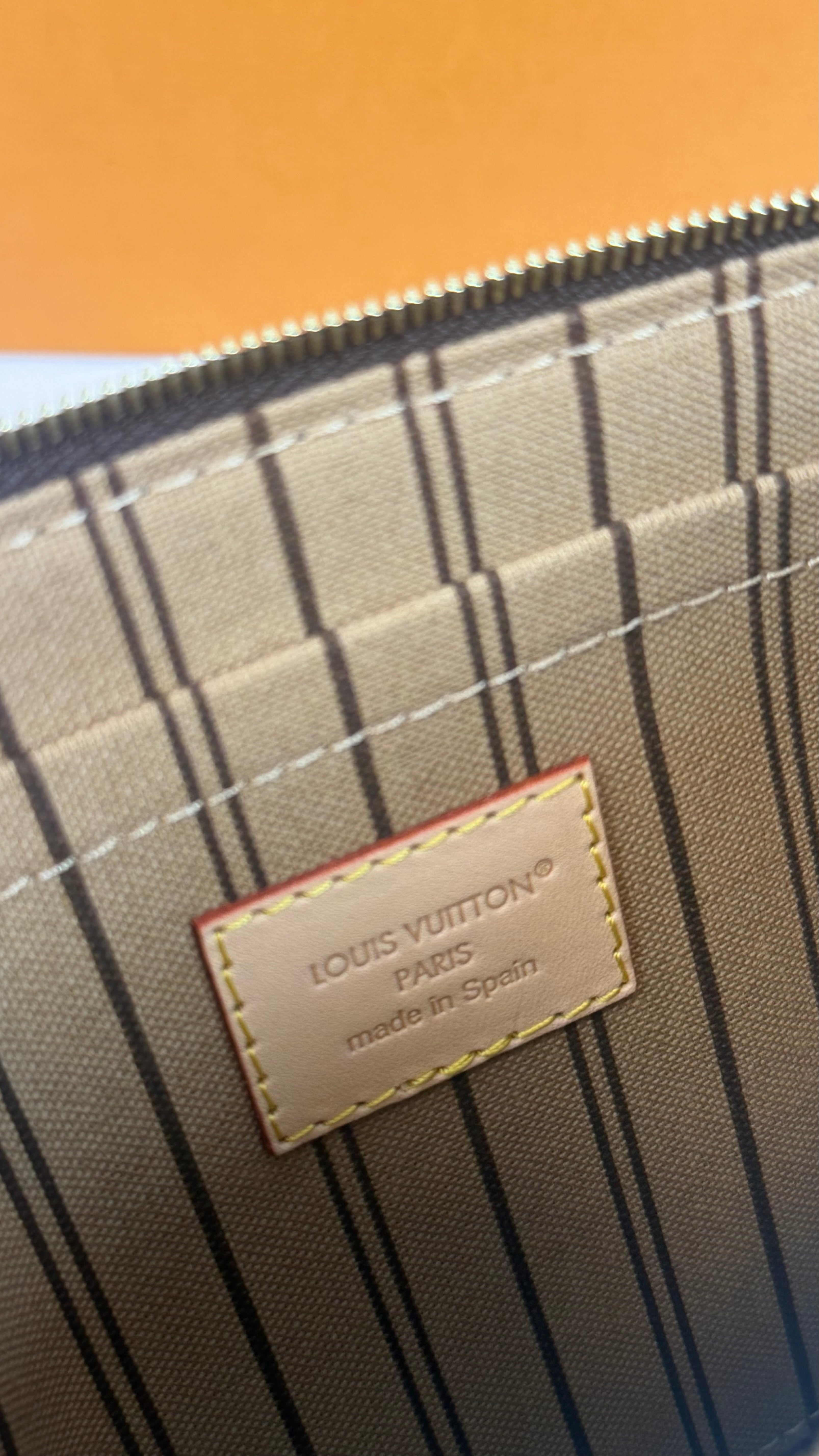 Louis Vuitton Pochette Bag Classic Monogram