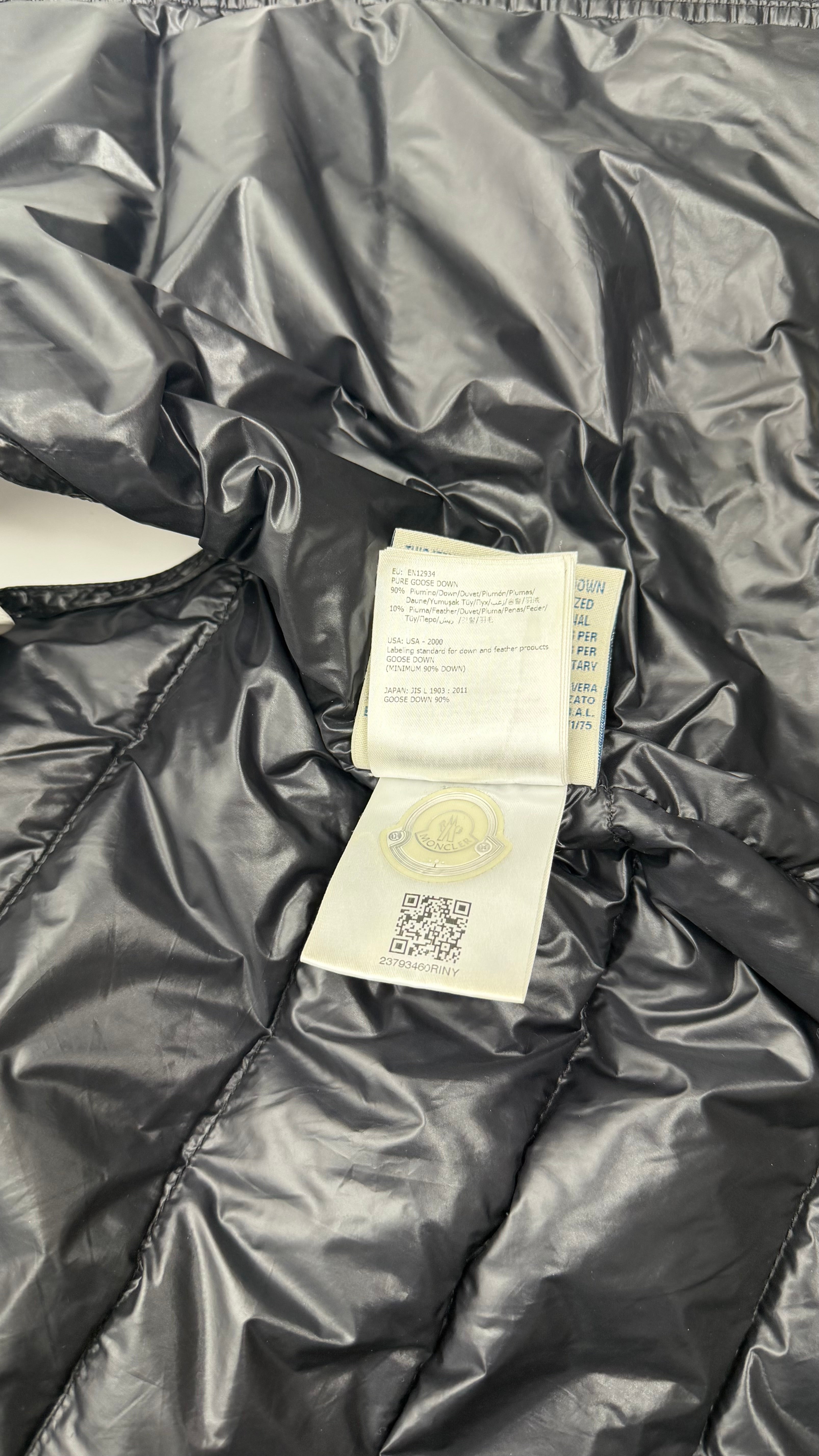 Moncler Gui Vest Black (3)