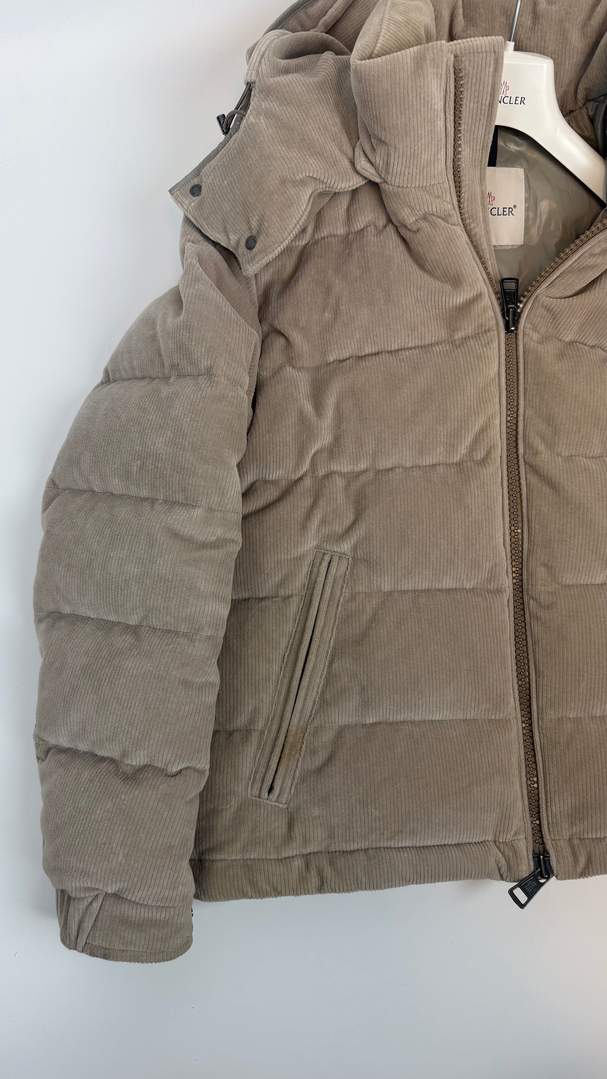 Moncler Velvet Maya Begie / M
