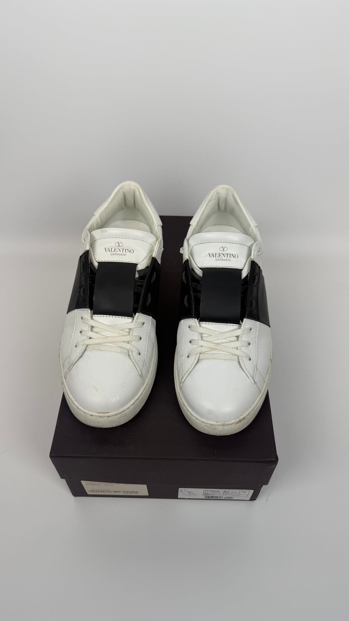 Valentino Garavani Open Sneakers Black / 40.5