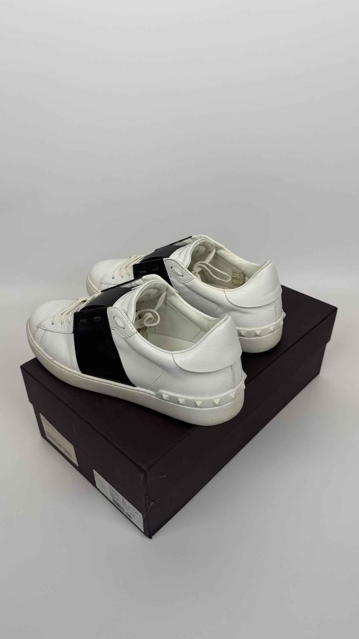 Valentino Garavani Open Sneakers Black / 40.5