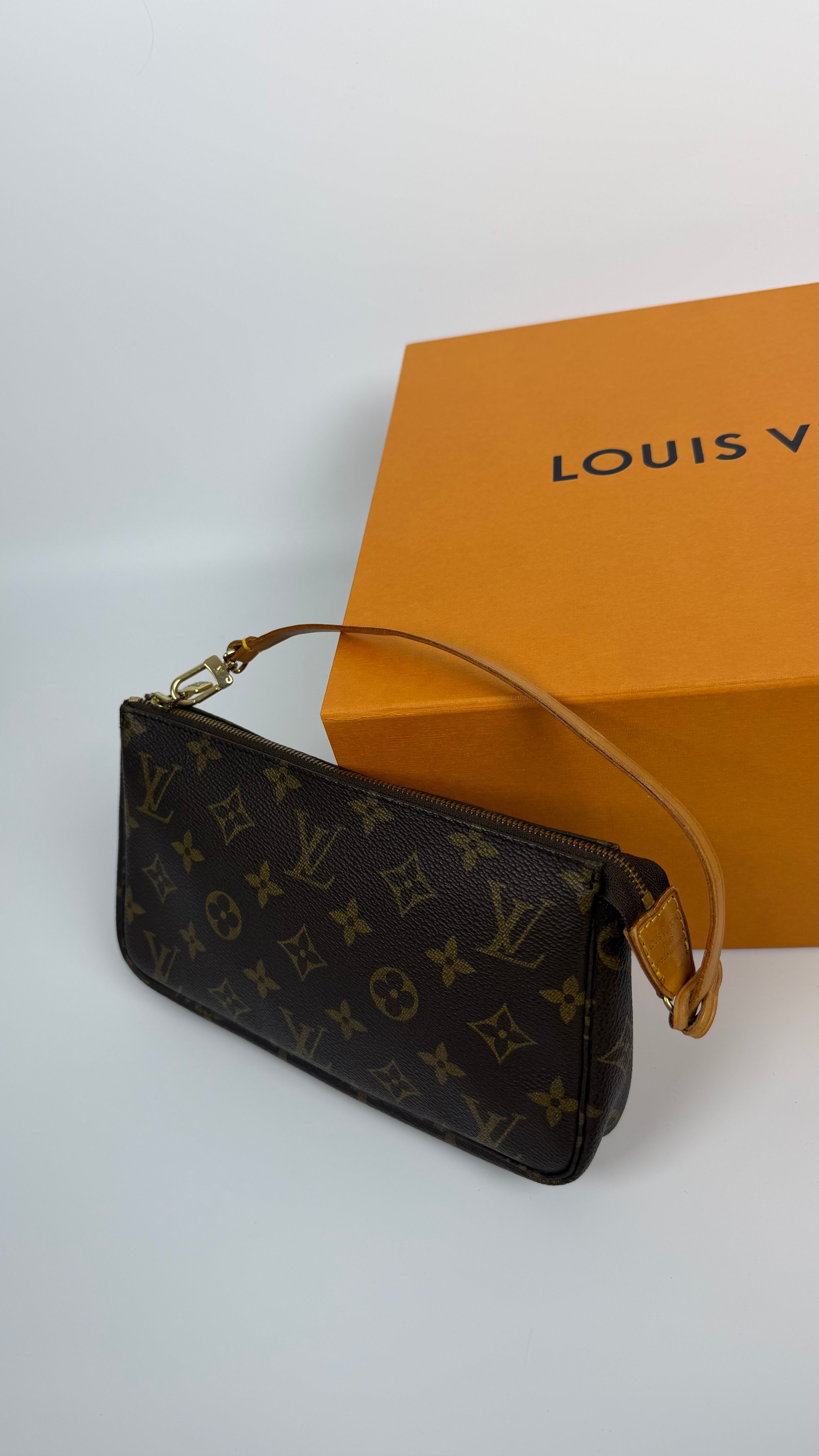 Louis Vuitton Pochette Accessoires