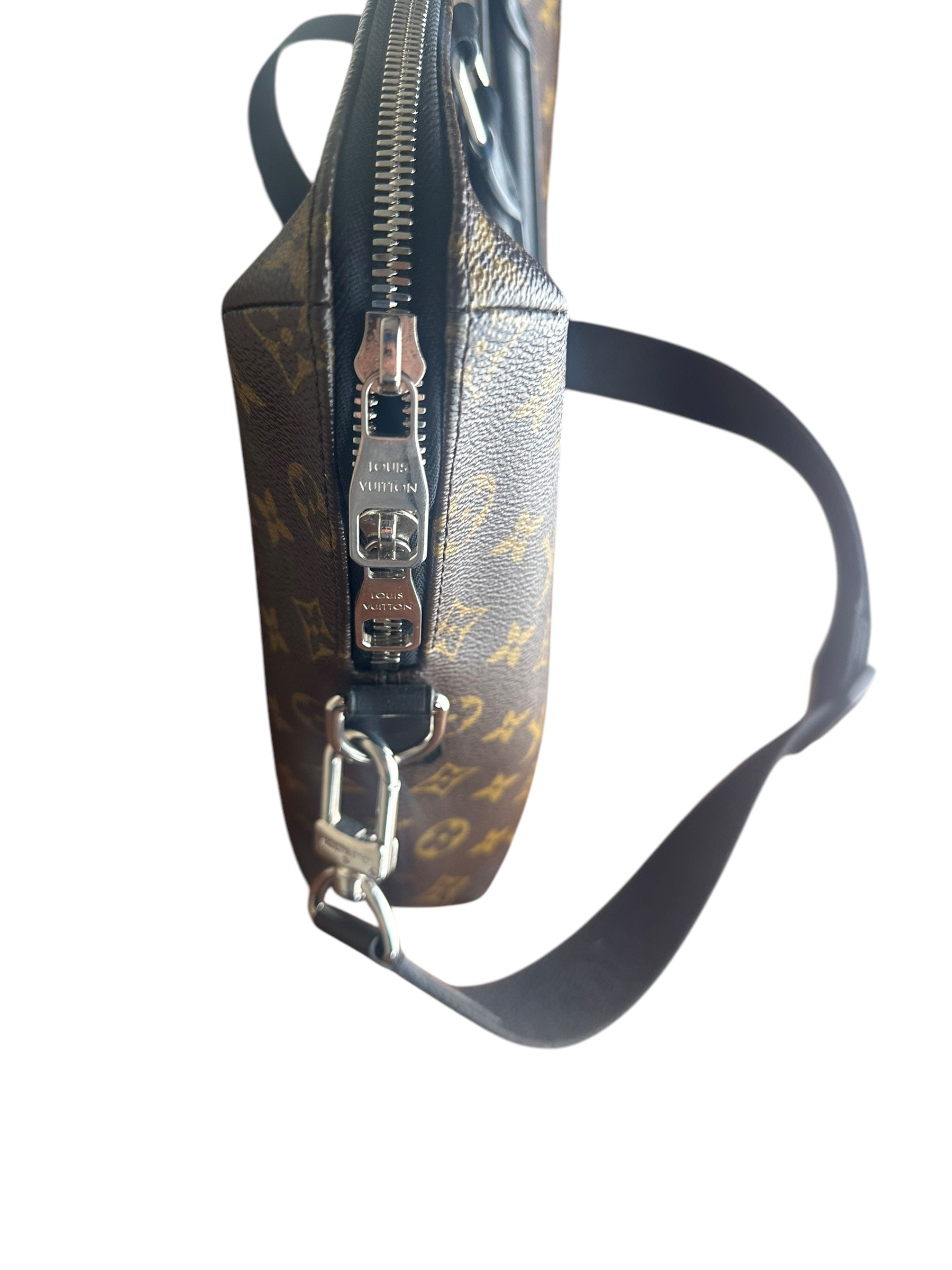 Louis Vuitton Voyage Documents