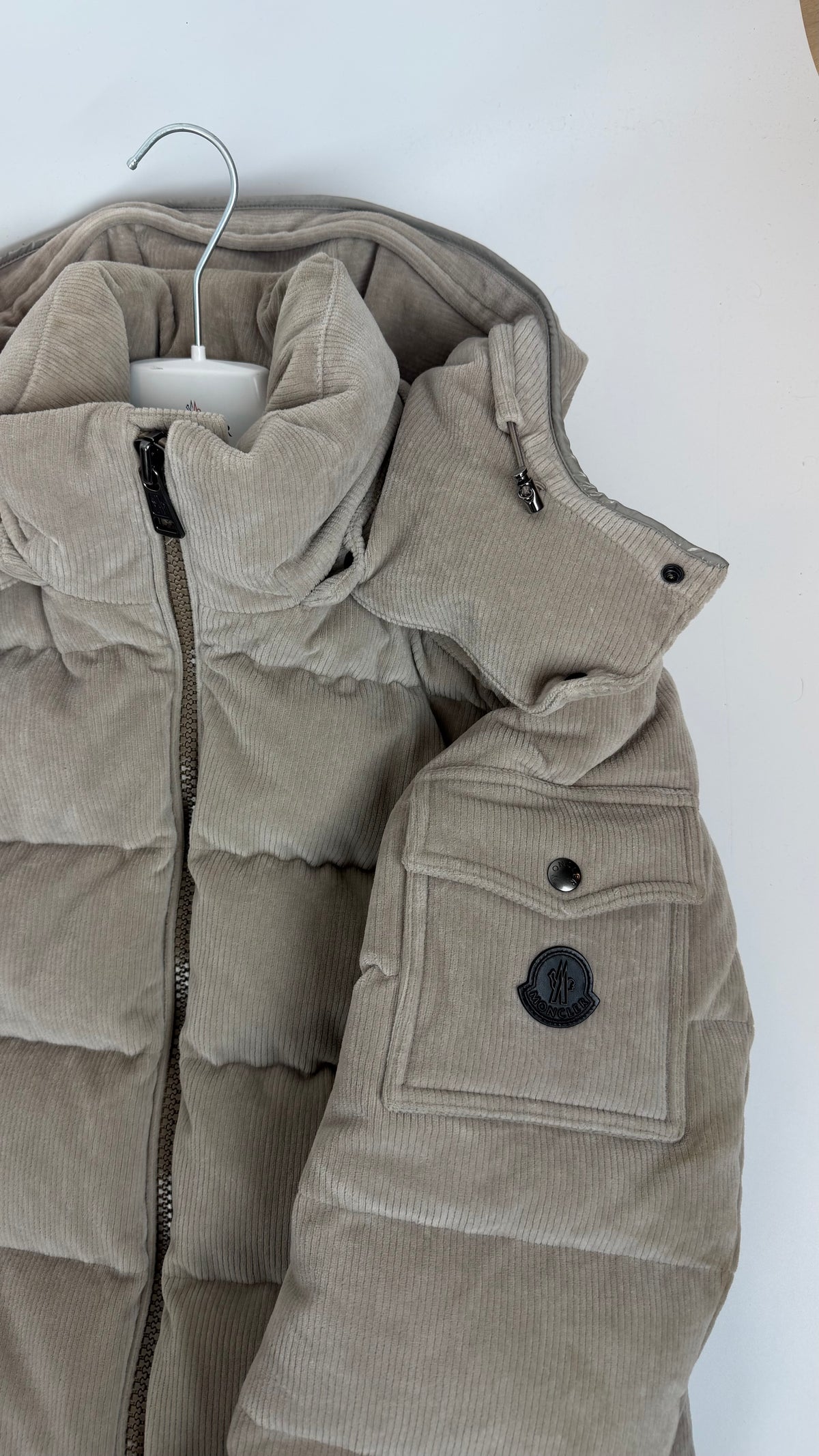 Moncler Velvet Maya Begie / M