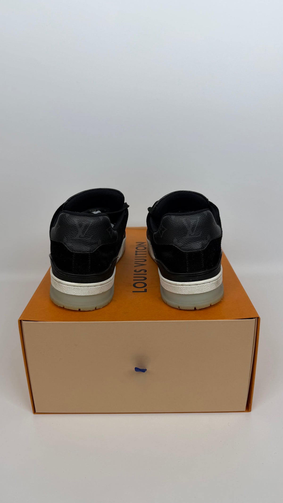 Louis Vuitton Monogram Trainers Black / 43