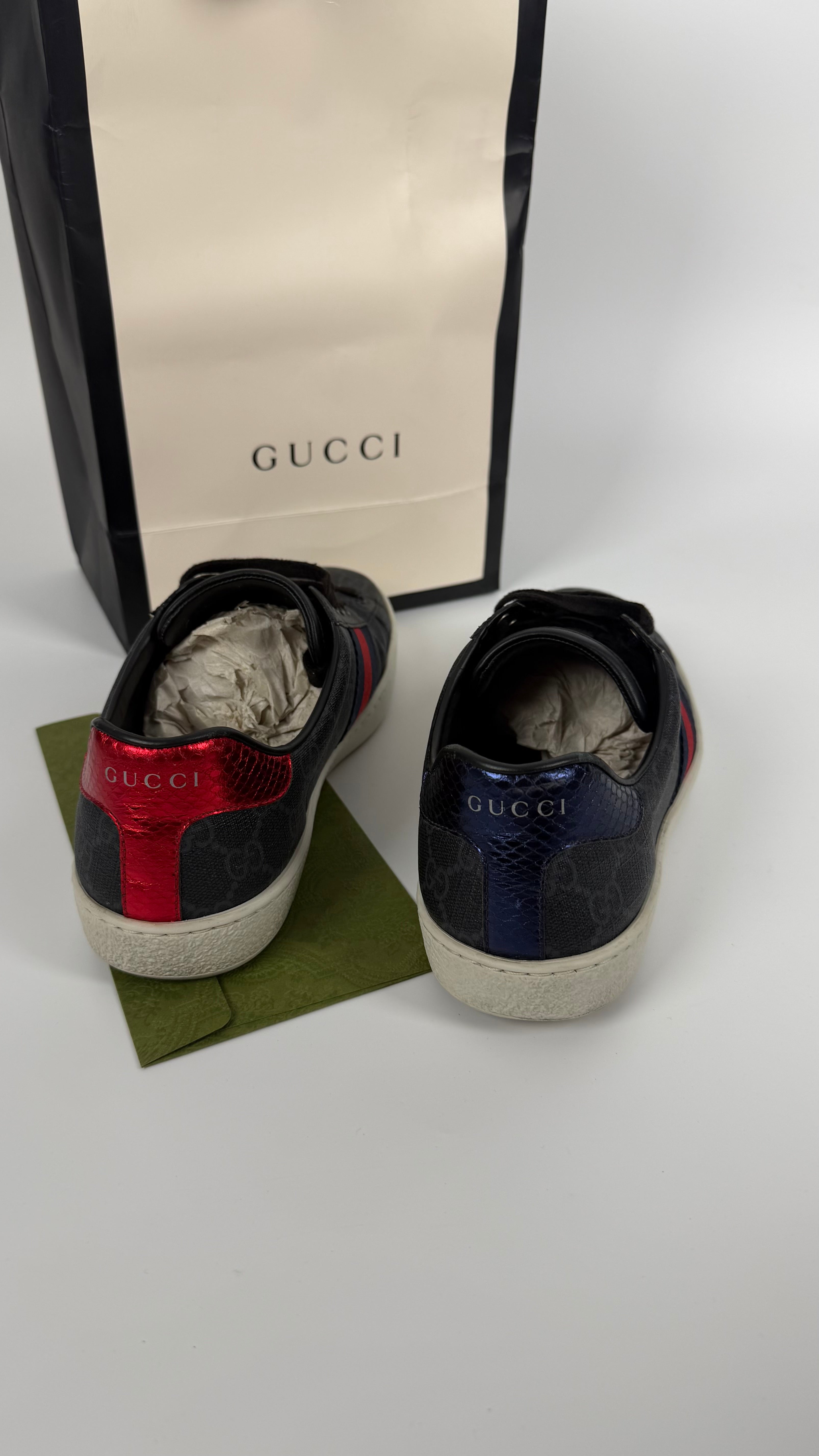 Gucci Ace Supreme Sneakers (40)