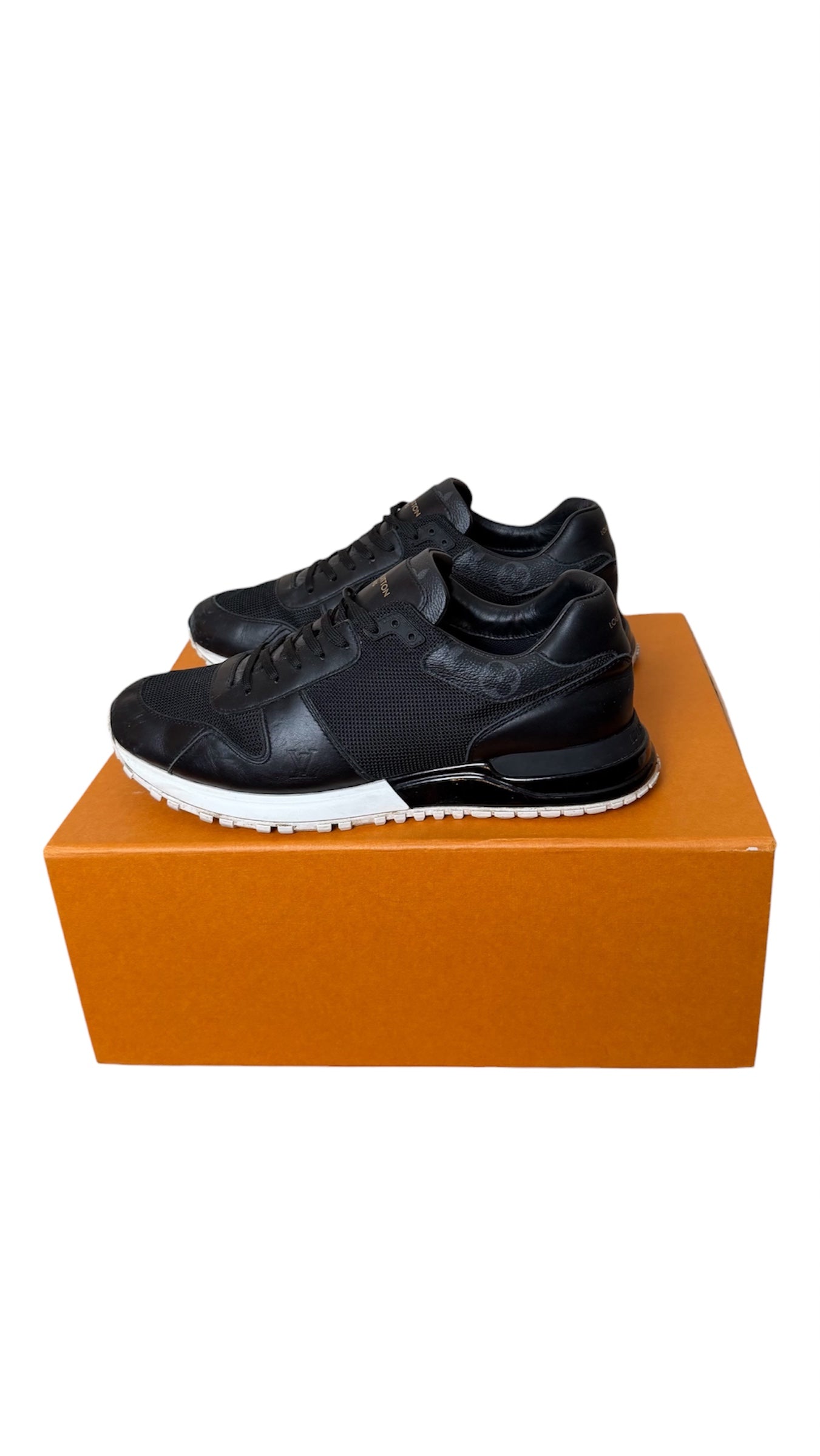 Louis Vuitton Run Away Black