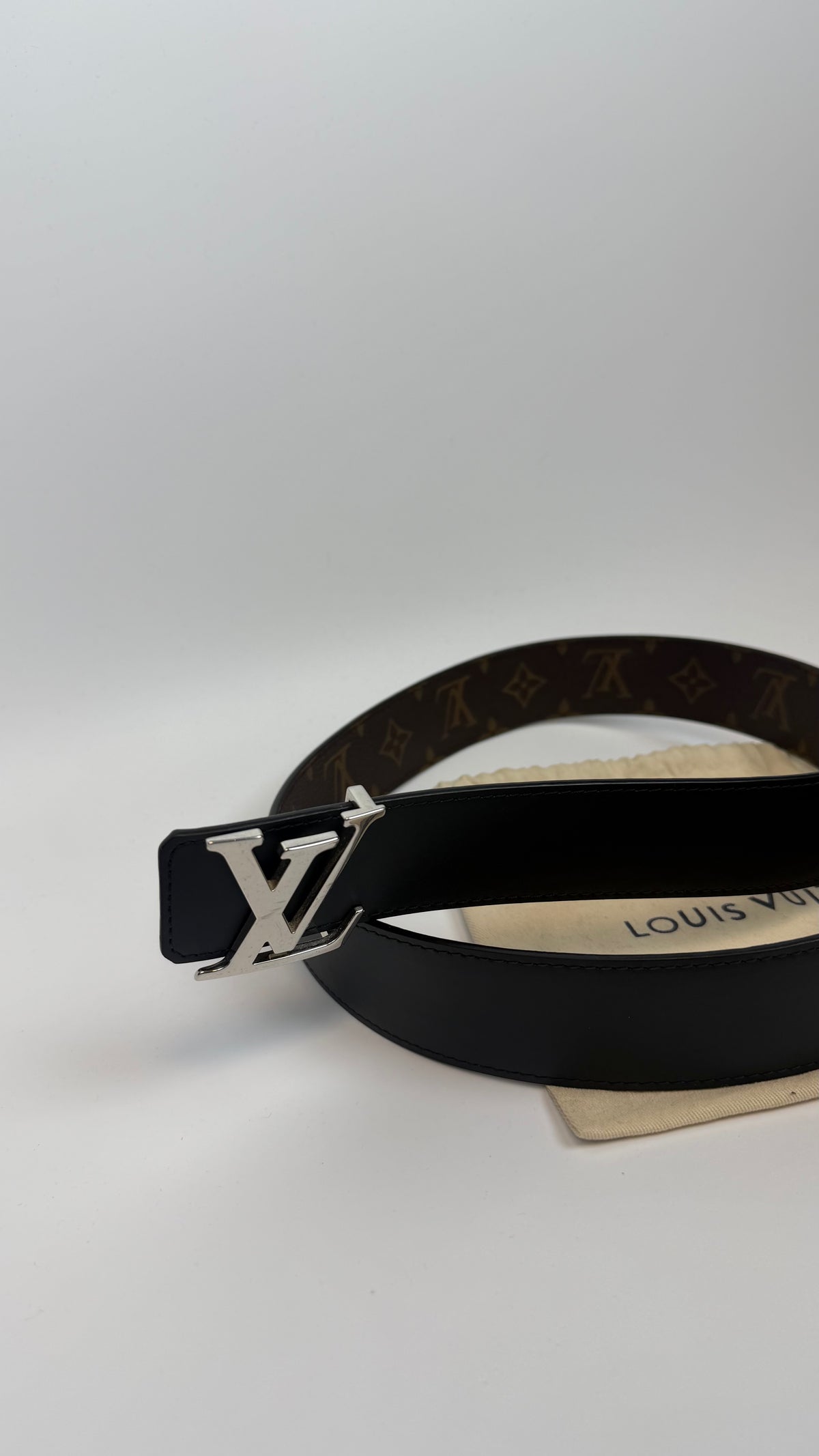 Louis Vuitton Reversible Belt / 85