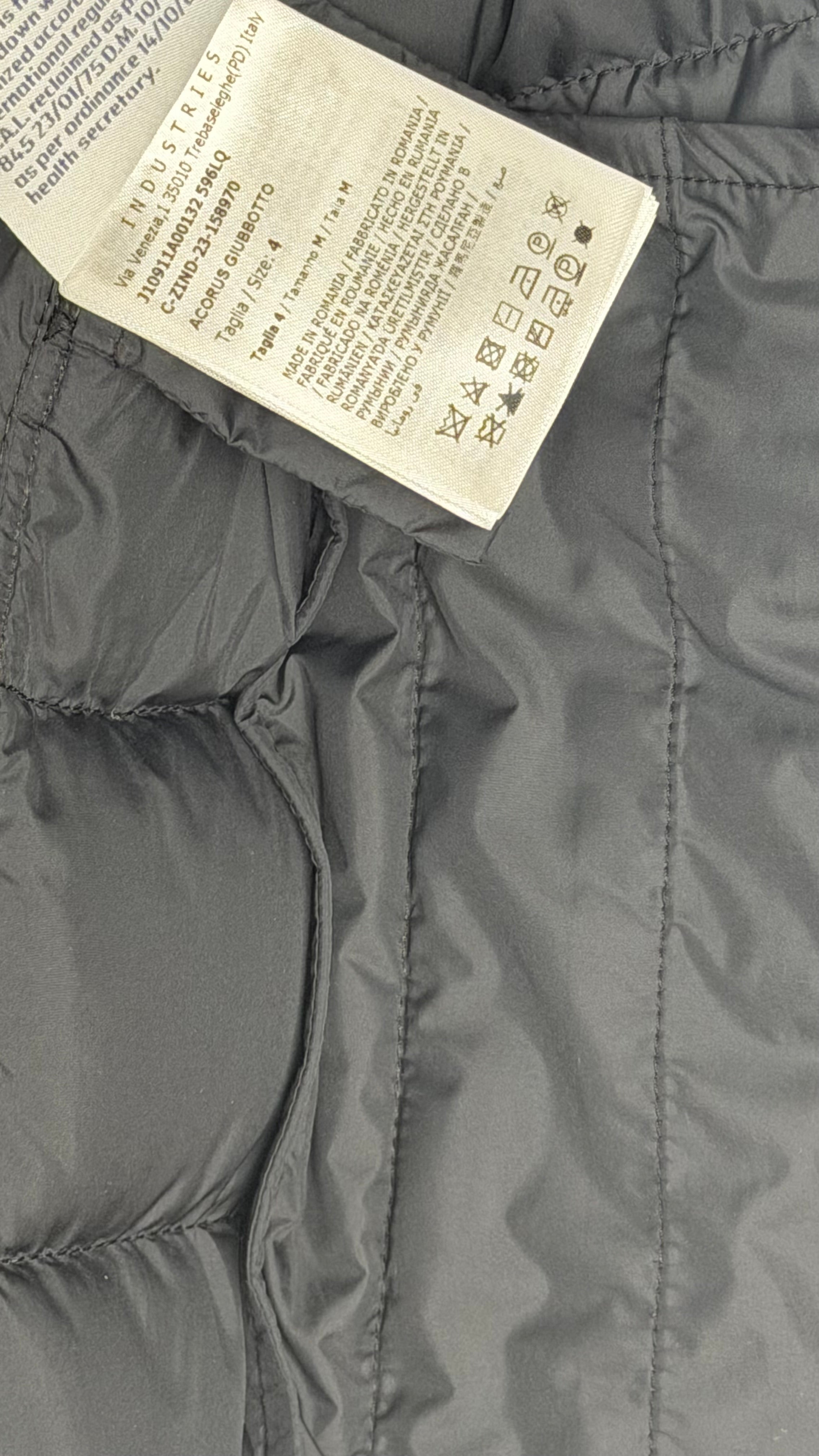 Moncler Cashmere Acorus Black