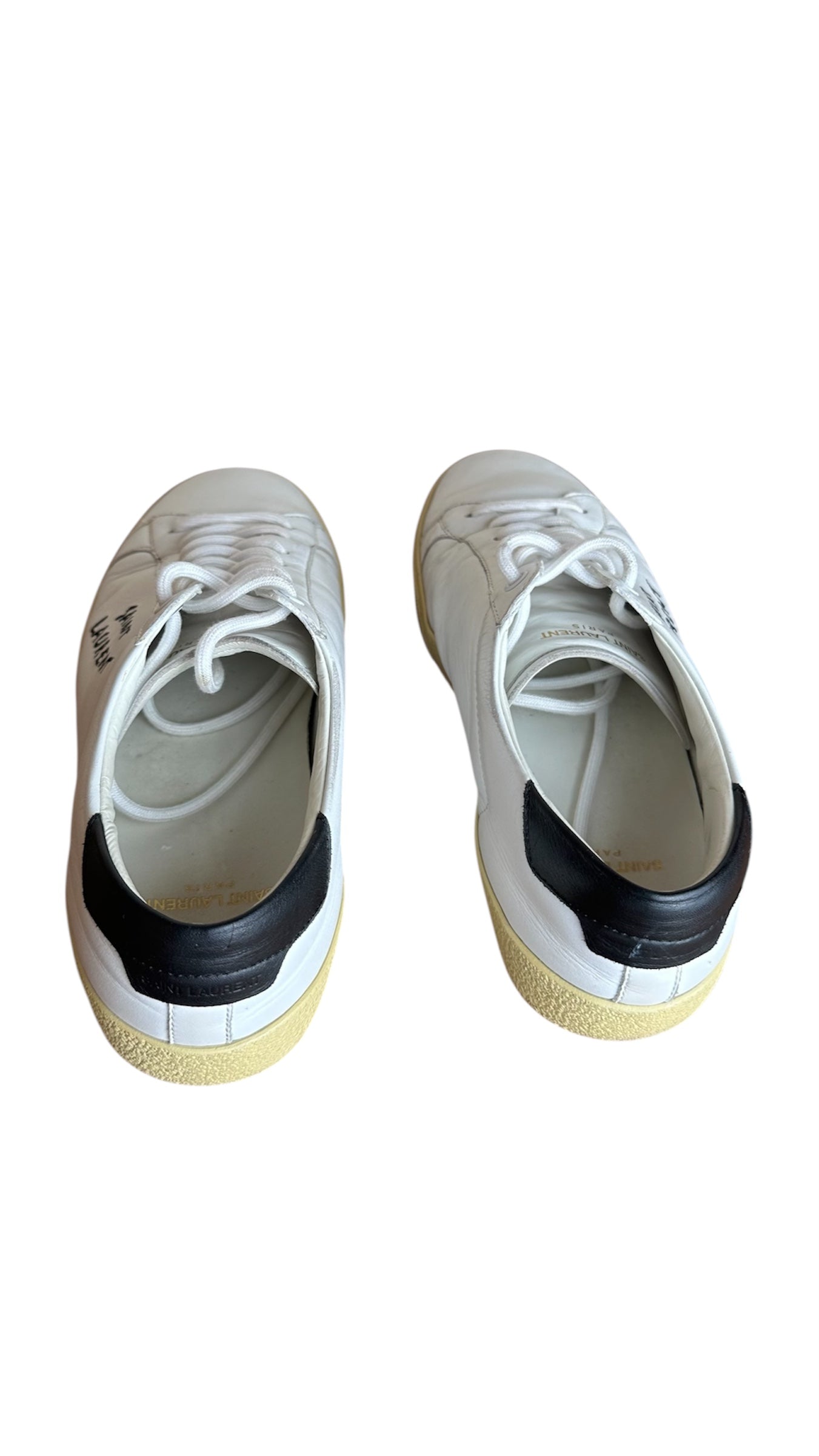 Saint Laurent 06 Classic courts