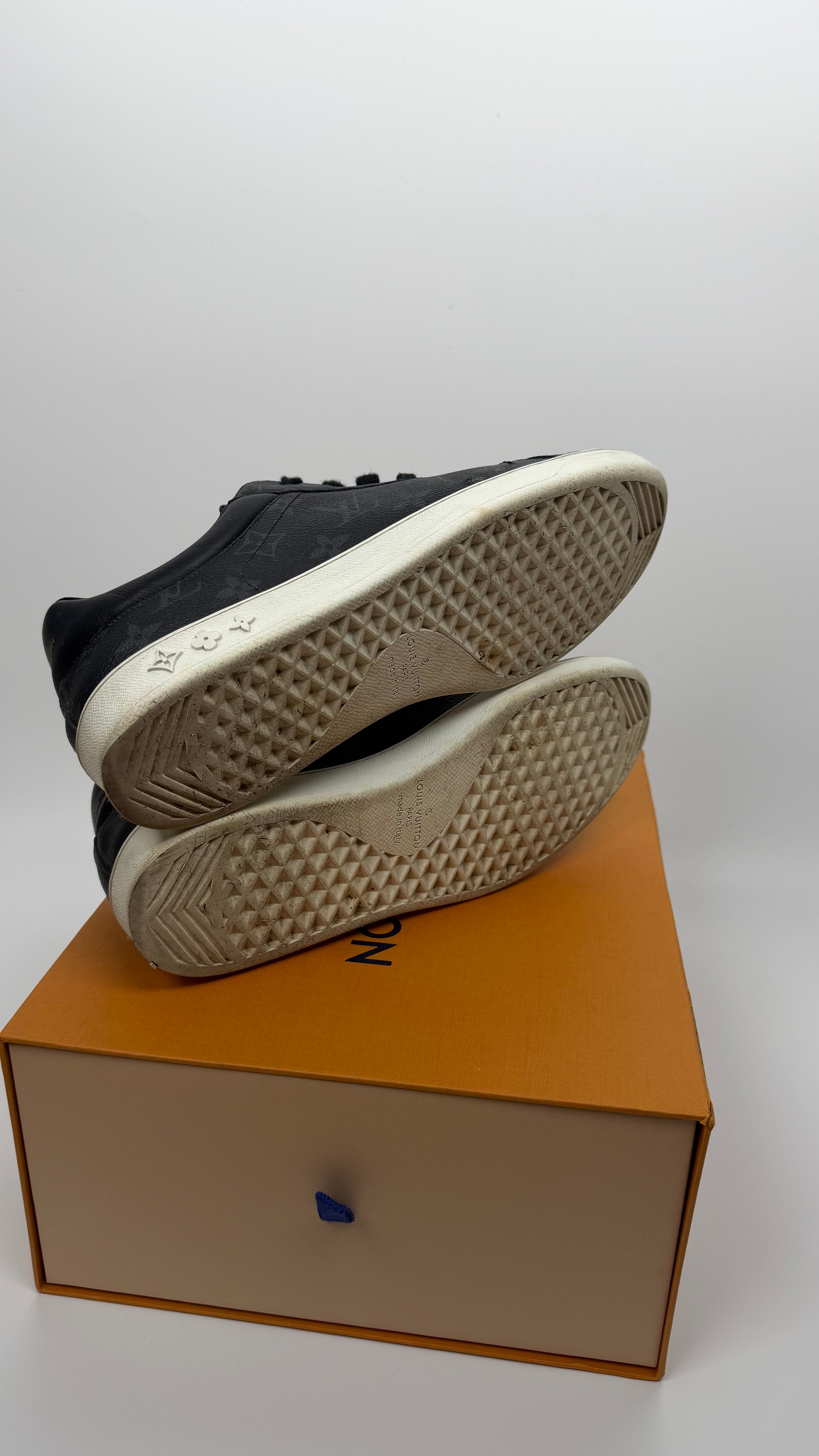 Louis Vuitton Luxemburg Sneakers (41)