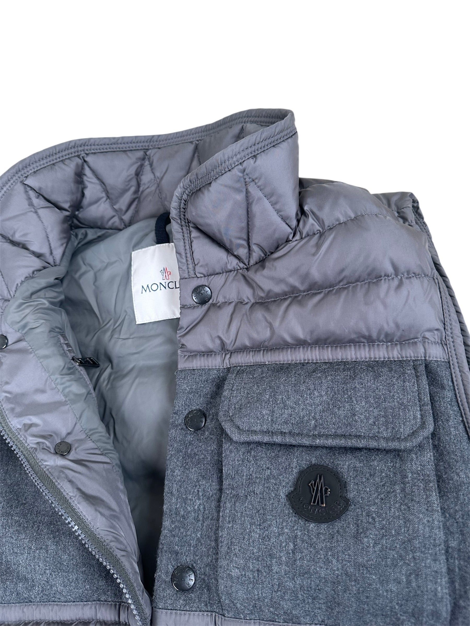 Moncler Vest Leonardo Grey