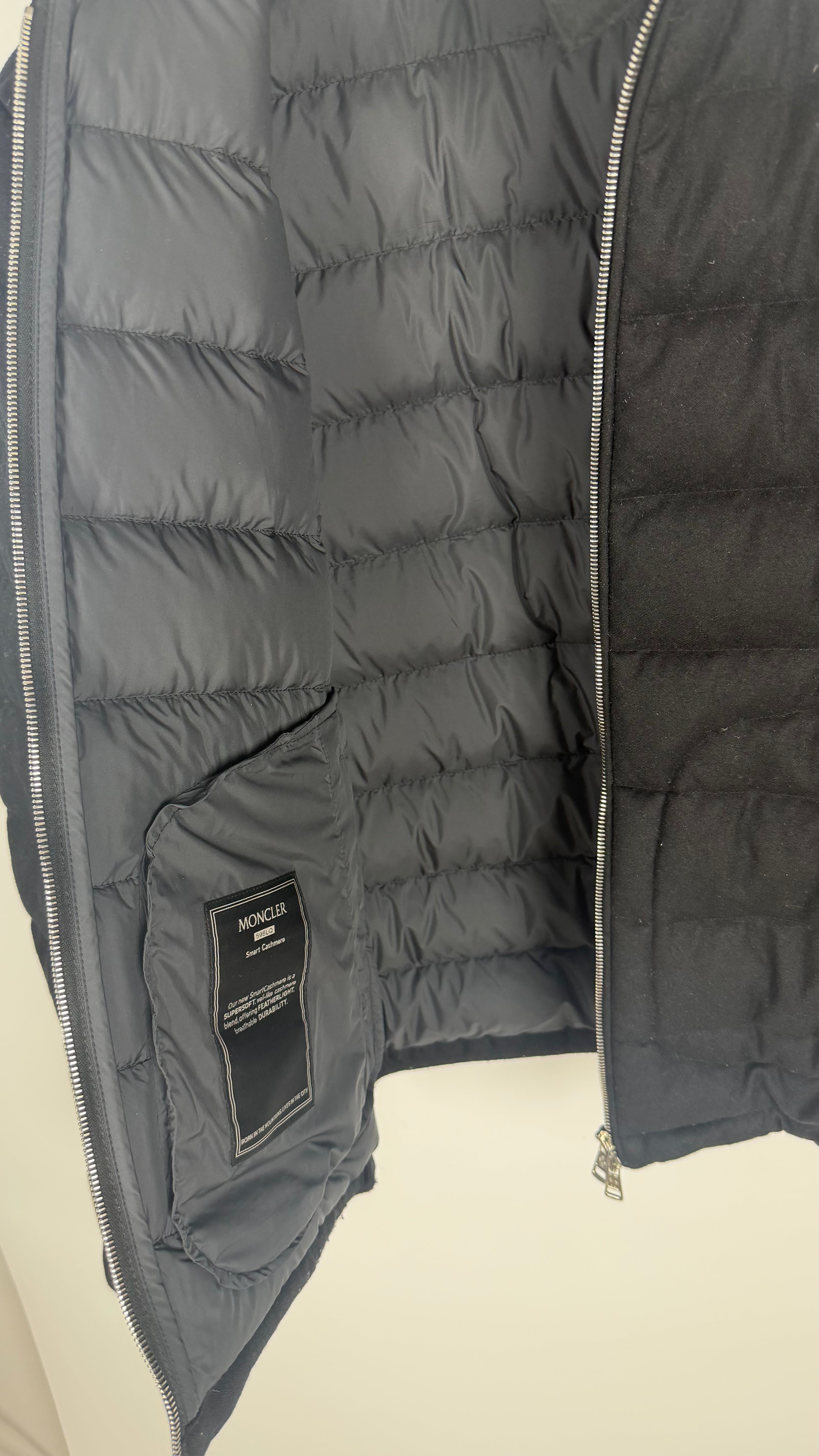 Moncler Cashmere Acorus Black