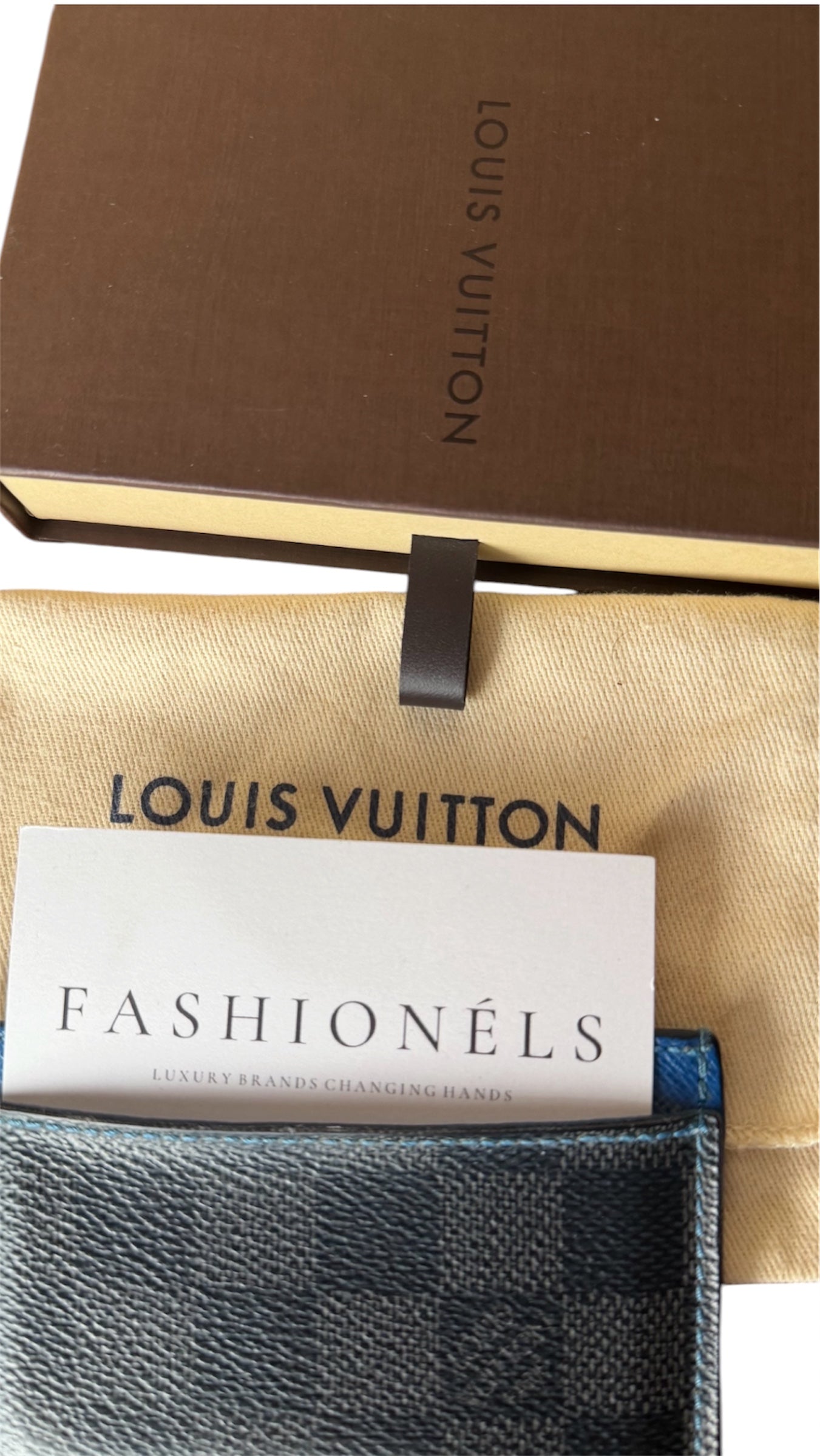 Louis Vuitton Damier Cardhollder