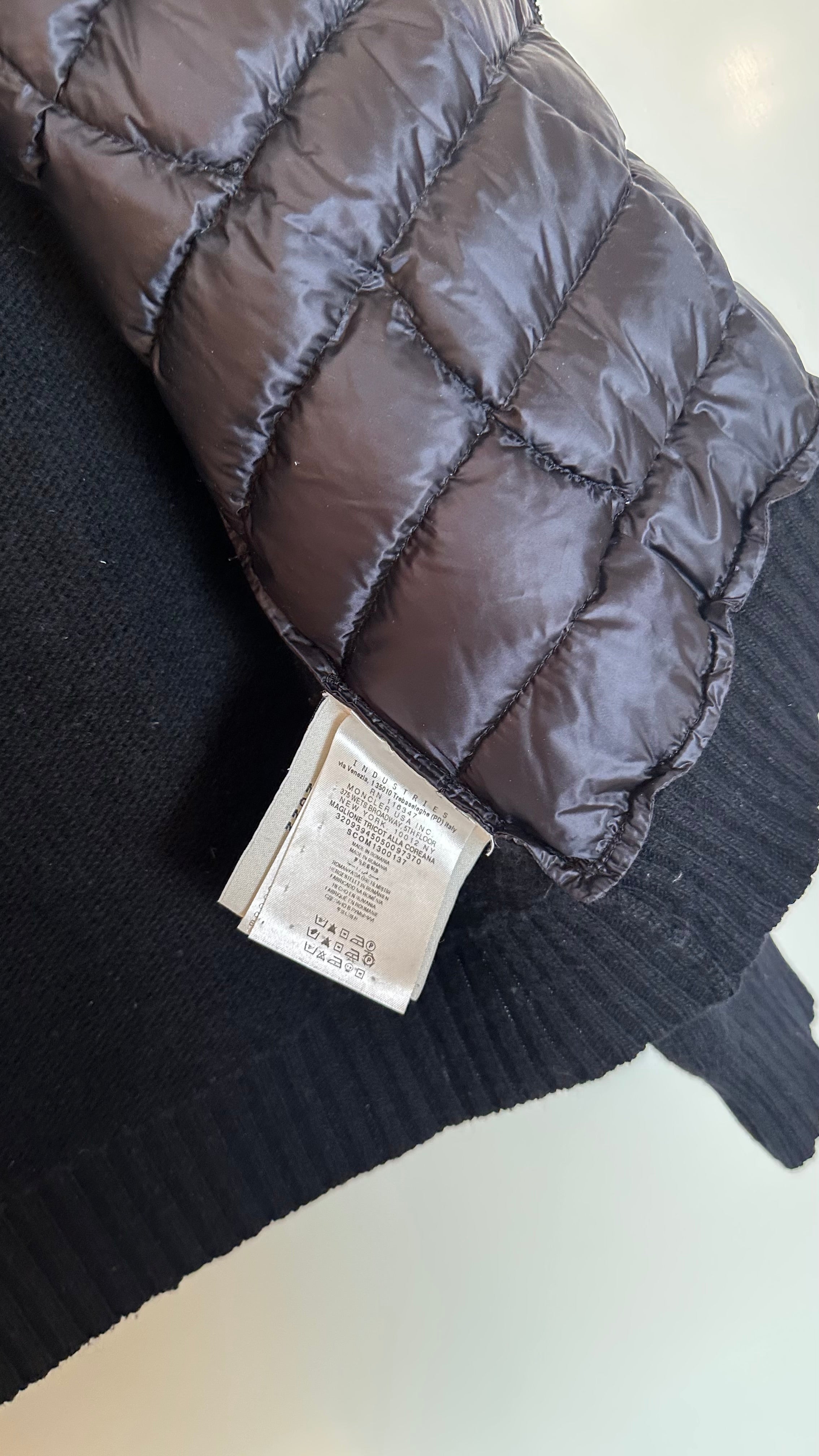 Moncler Cardigan Black