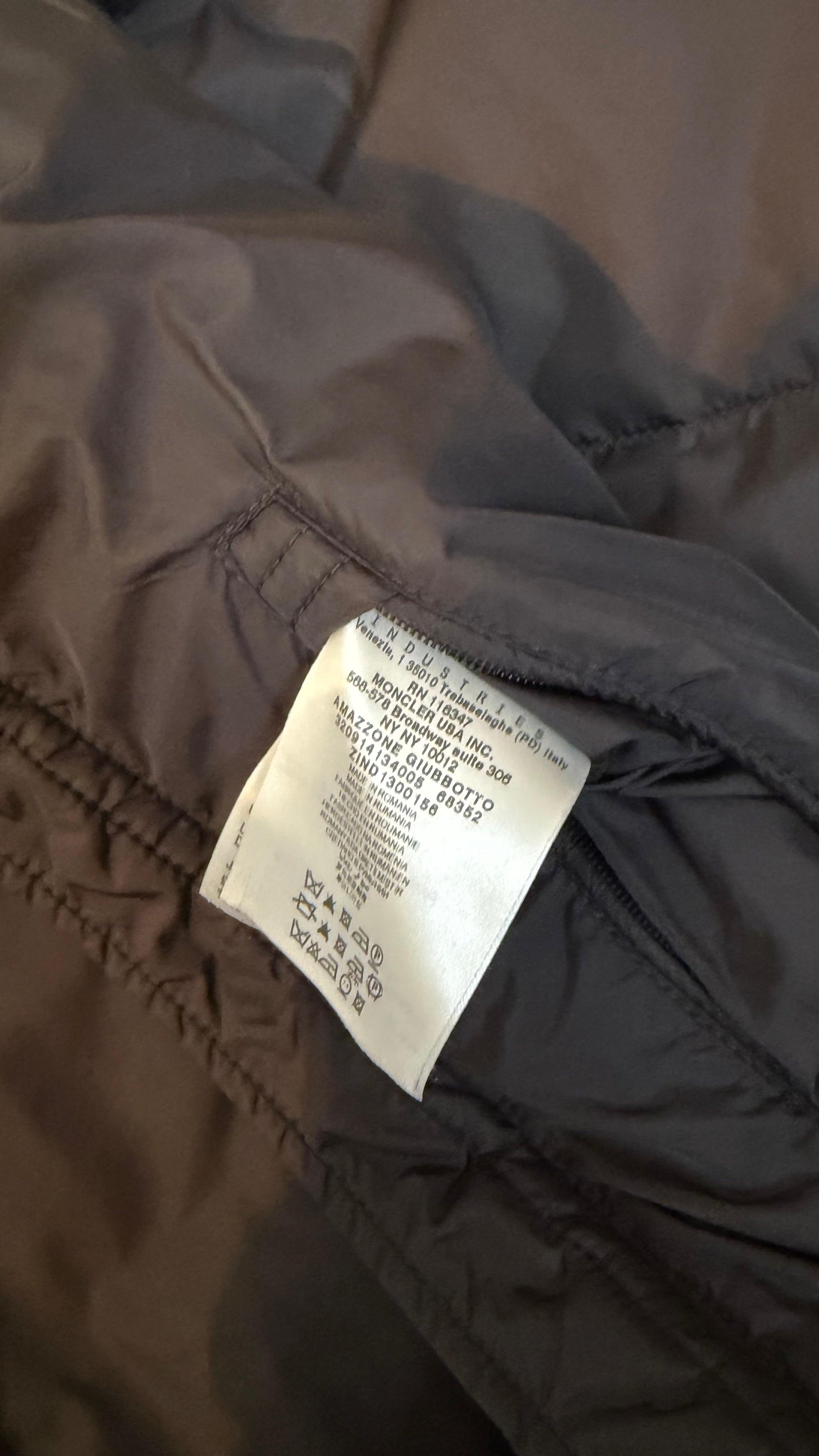 Moncler Amazzone Jacket Black