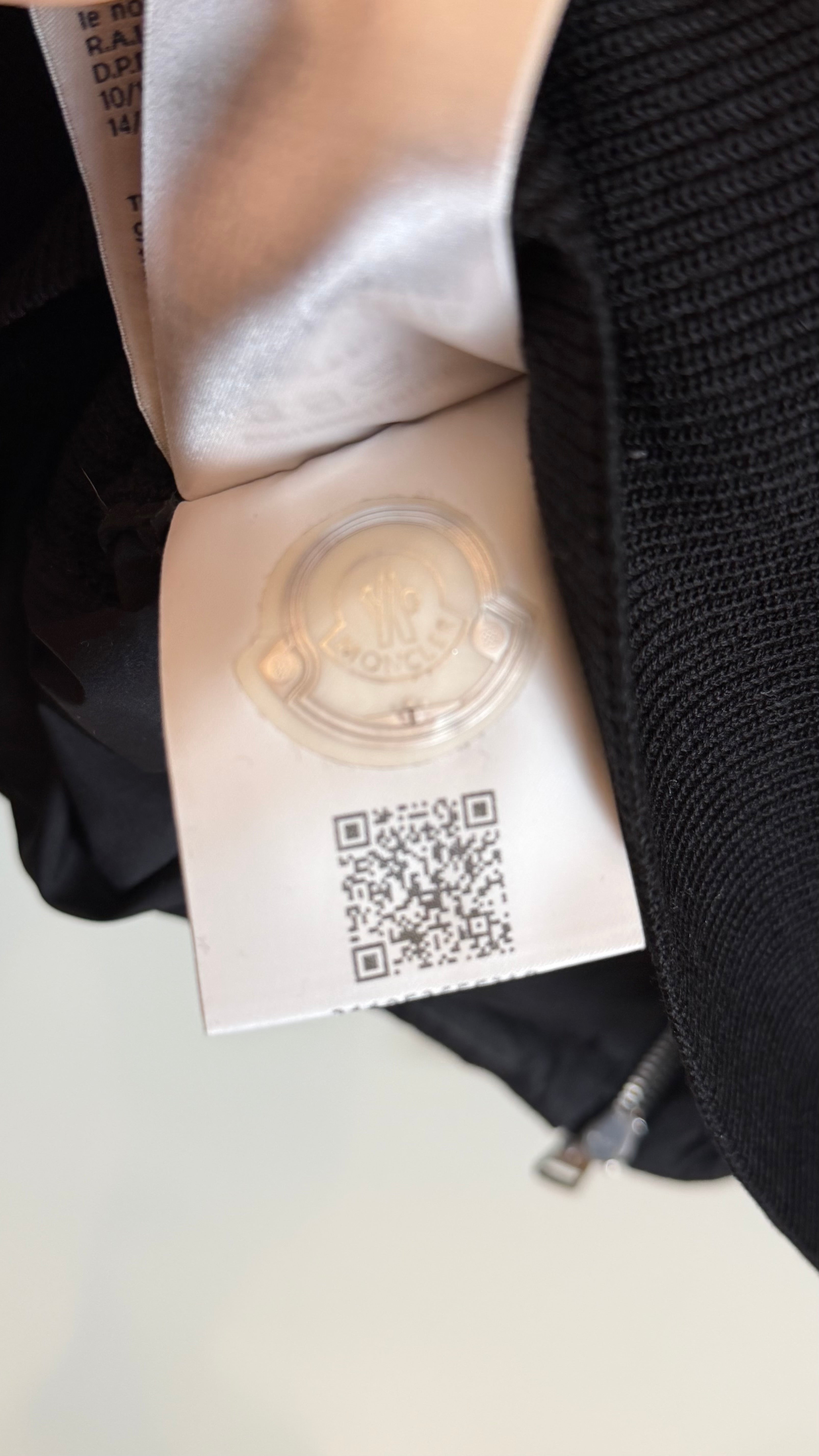 Moncler Cardigan Black