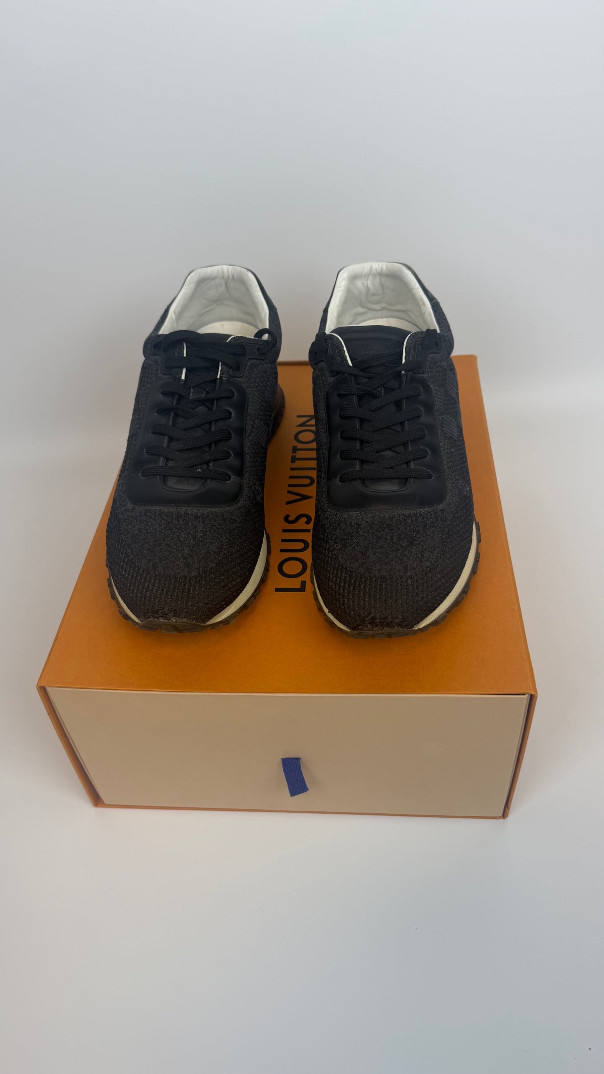 Louis Vuitton Monogram Sneakers / 42.5