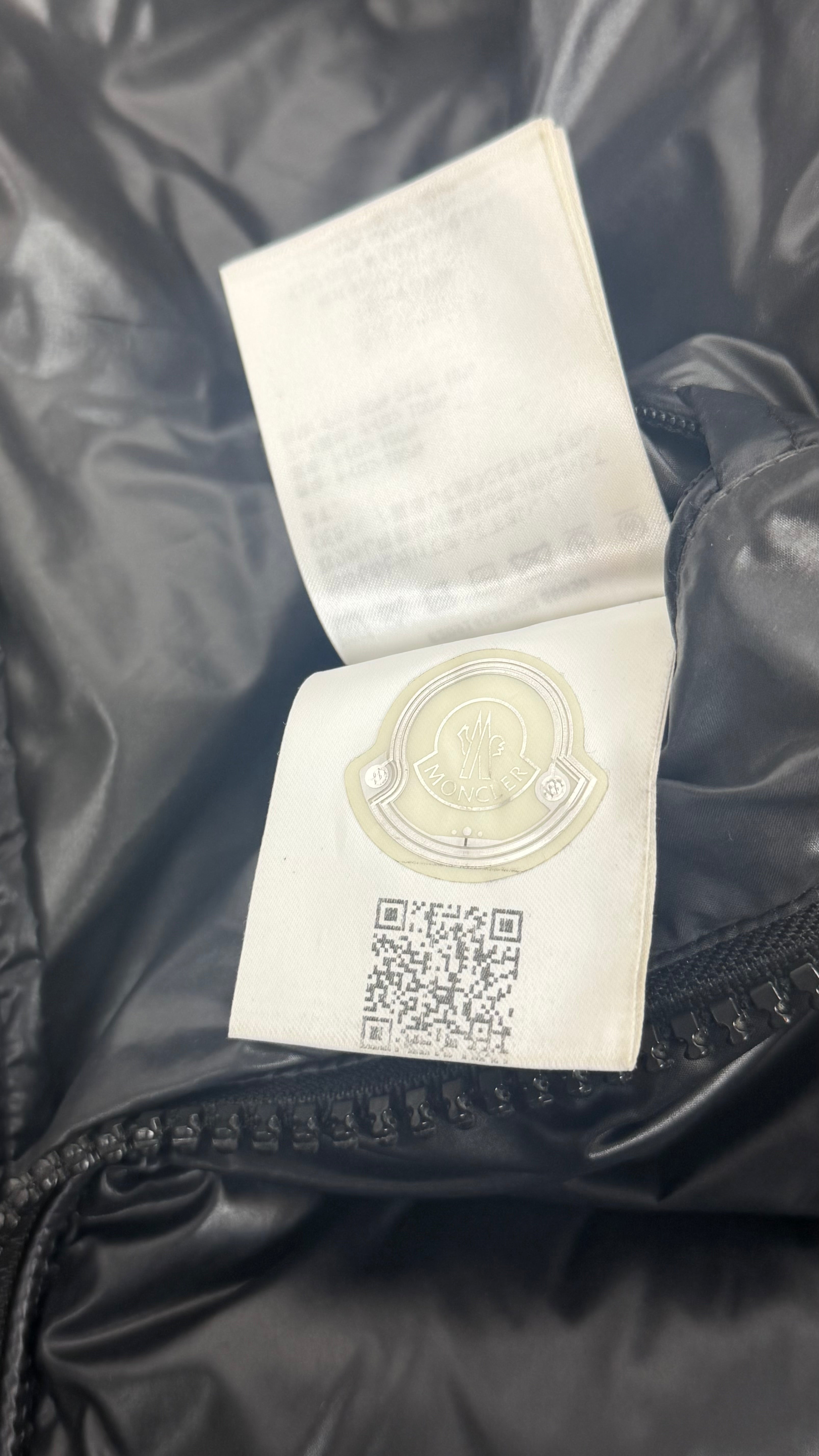 Moncler Maya Black / 2