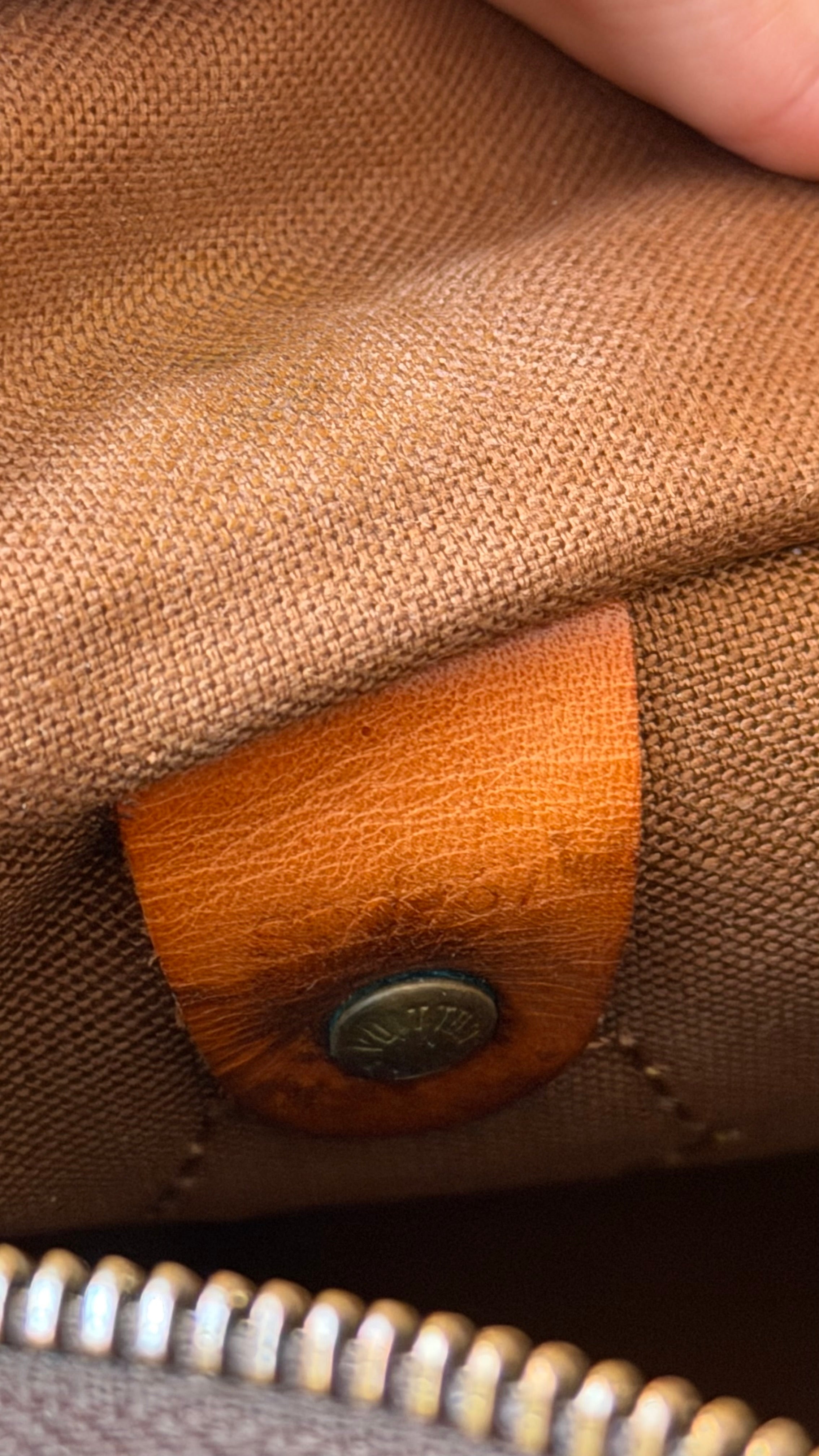 Louis Vuitton Speedy 25