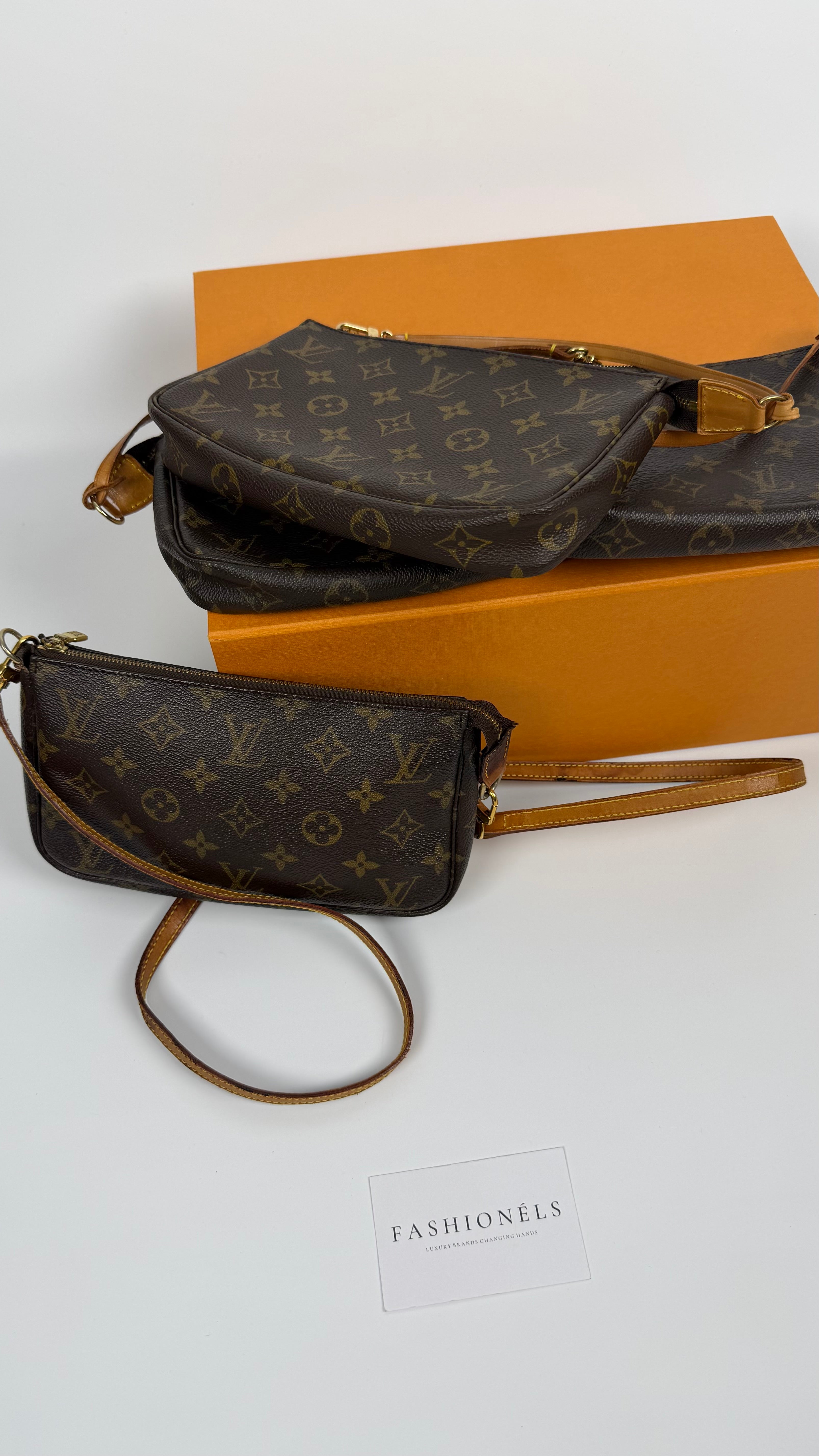 Louis Vuitton Pochette  Accessoires Long Band
