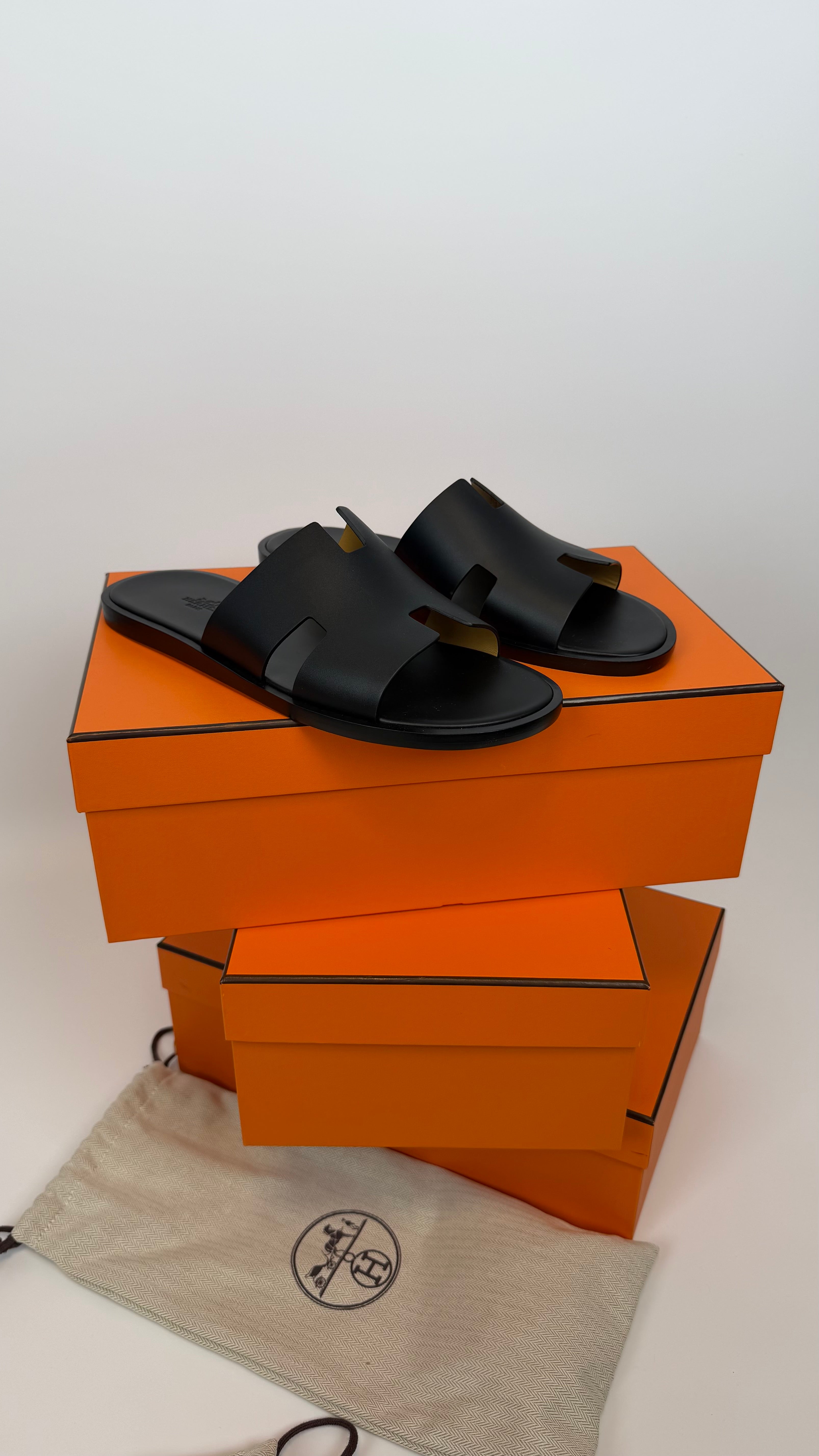 Hermés Izmir Shoes Black Leather (40.5,41,43)