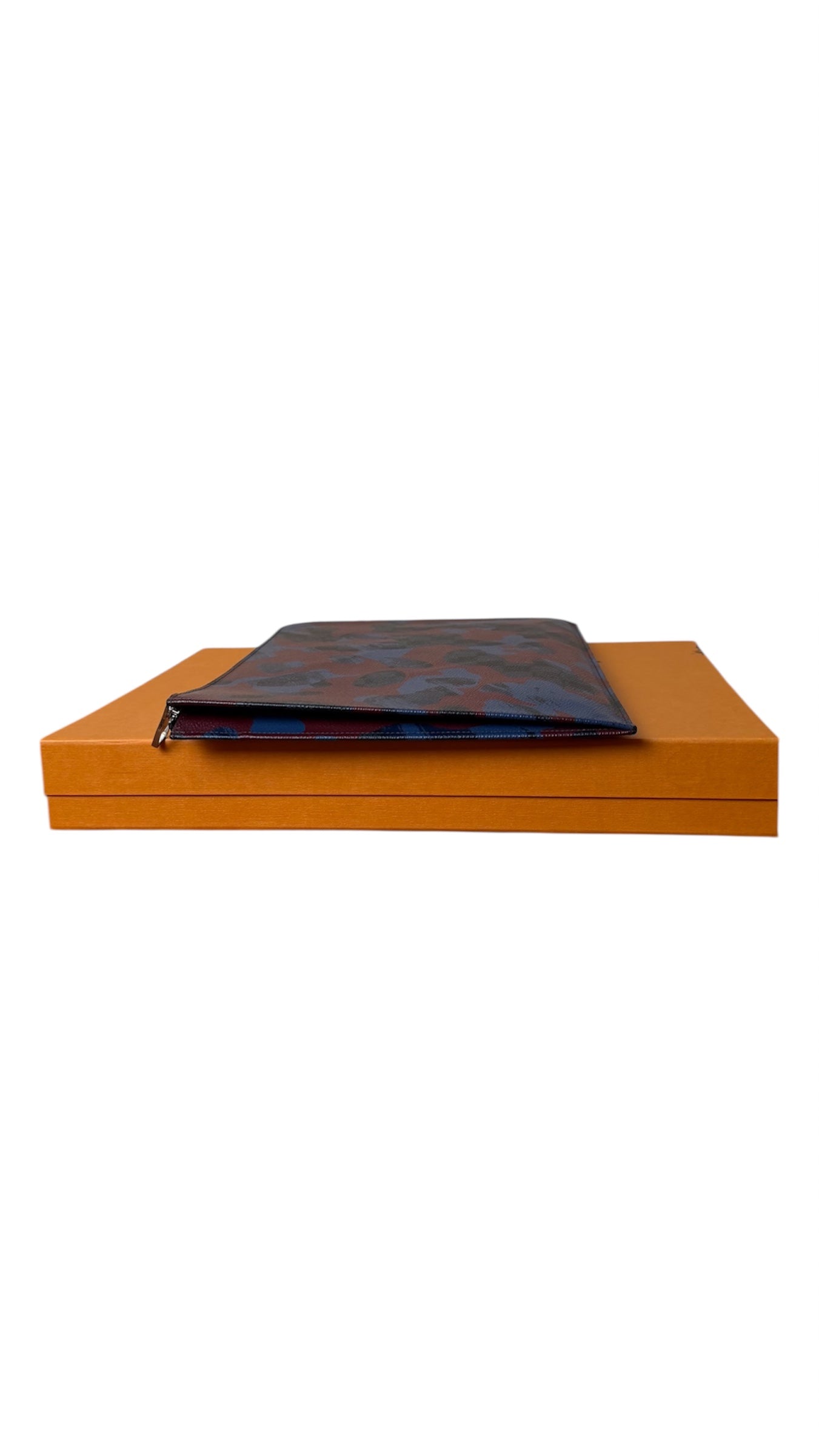 Louis Vuitton Pochette Camo