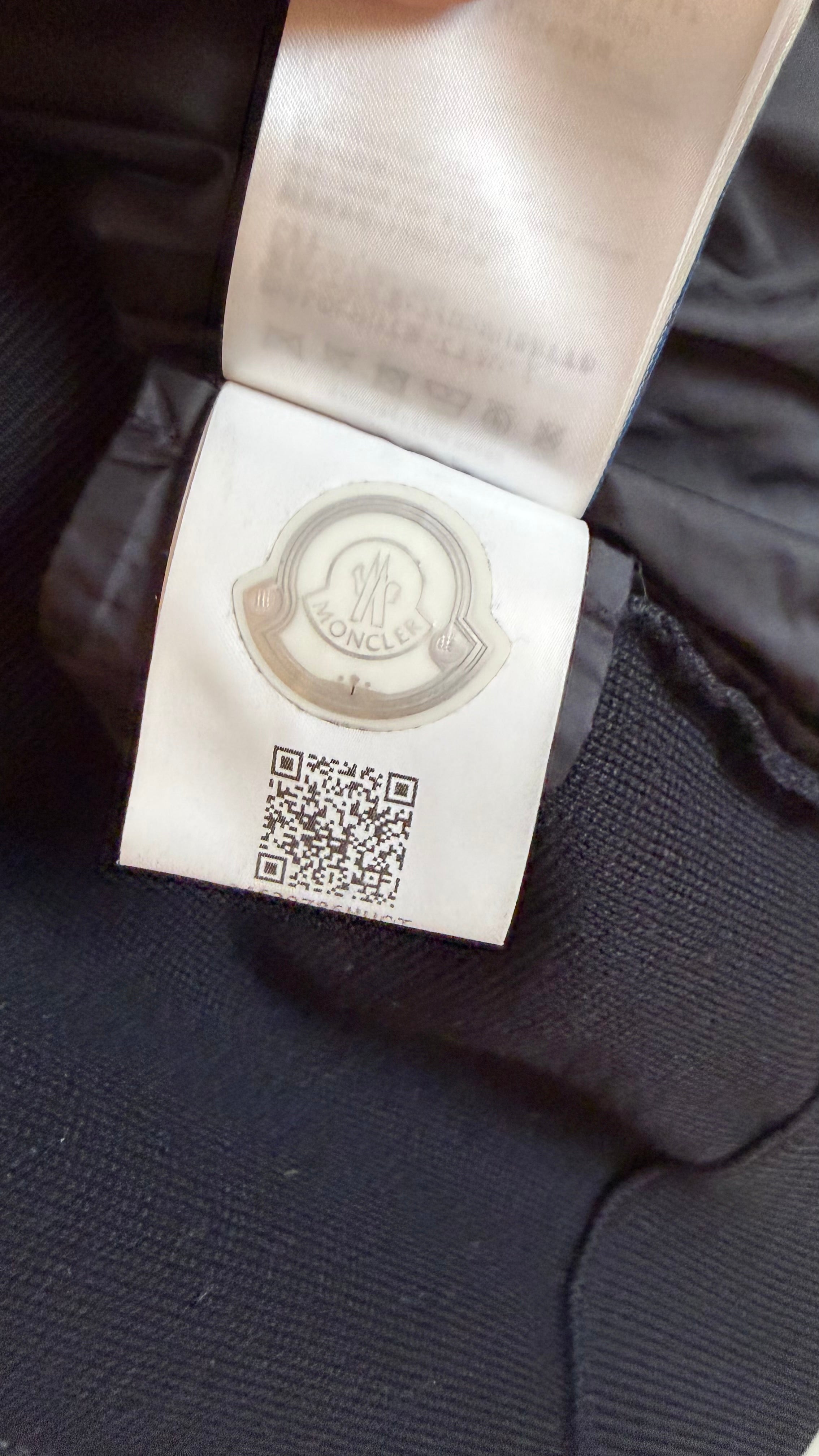 Moncler Cardigan Black