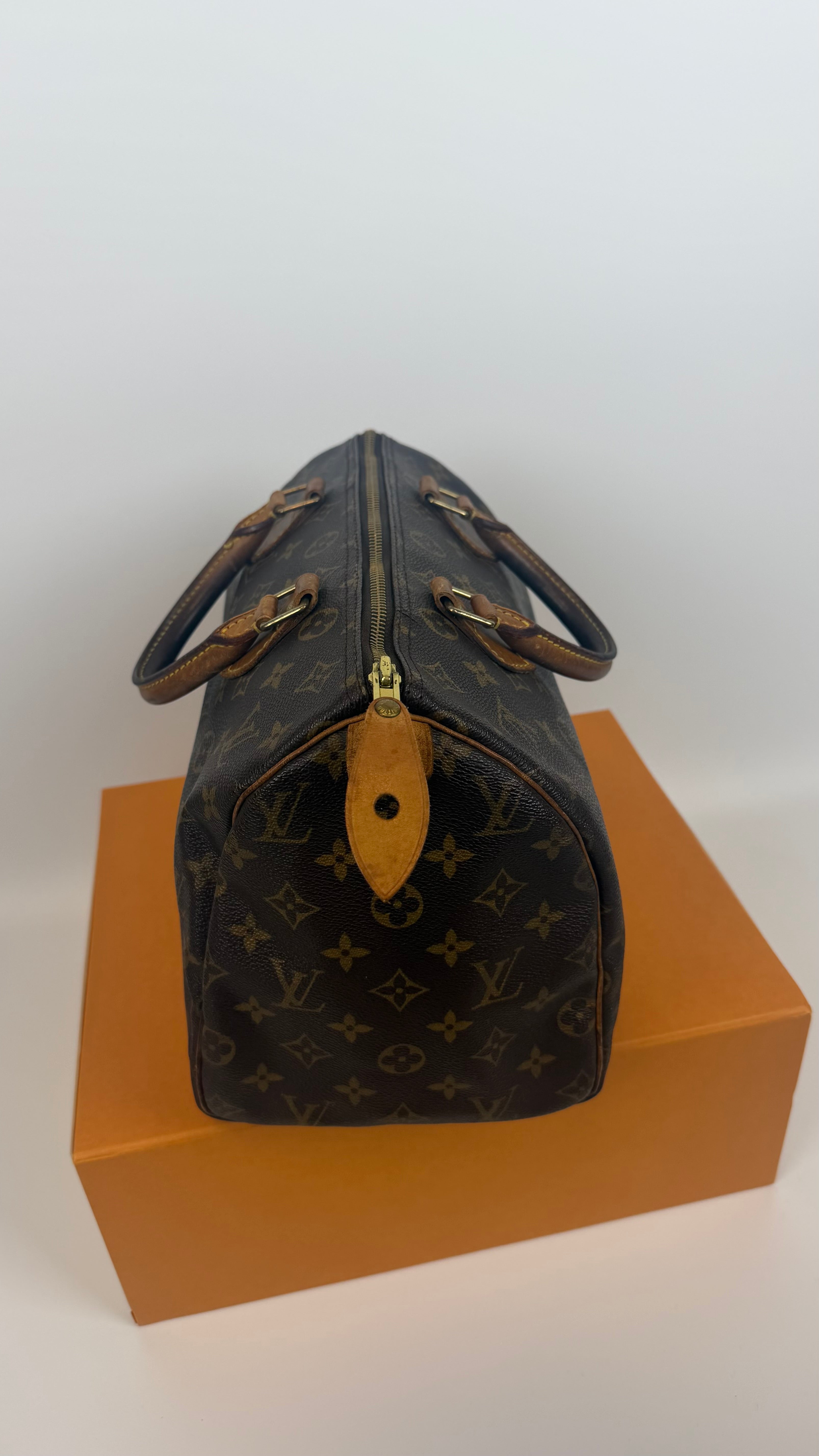Louis Vuitton Speedy 30