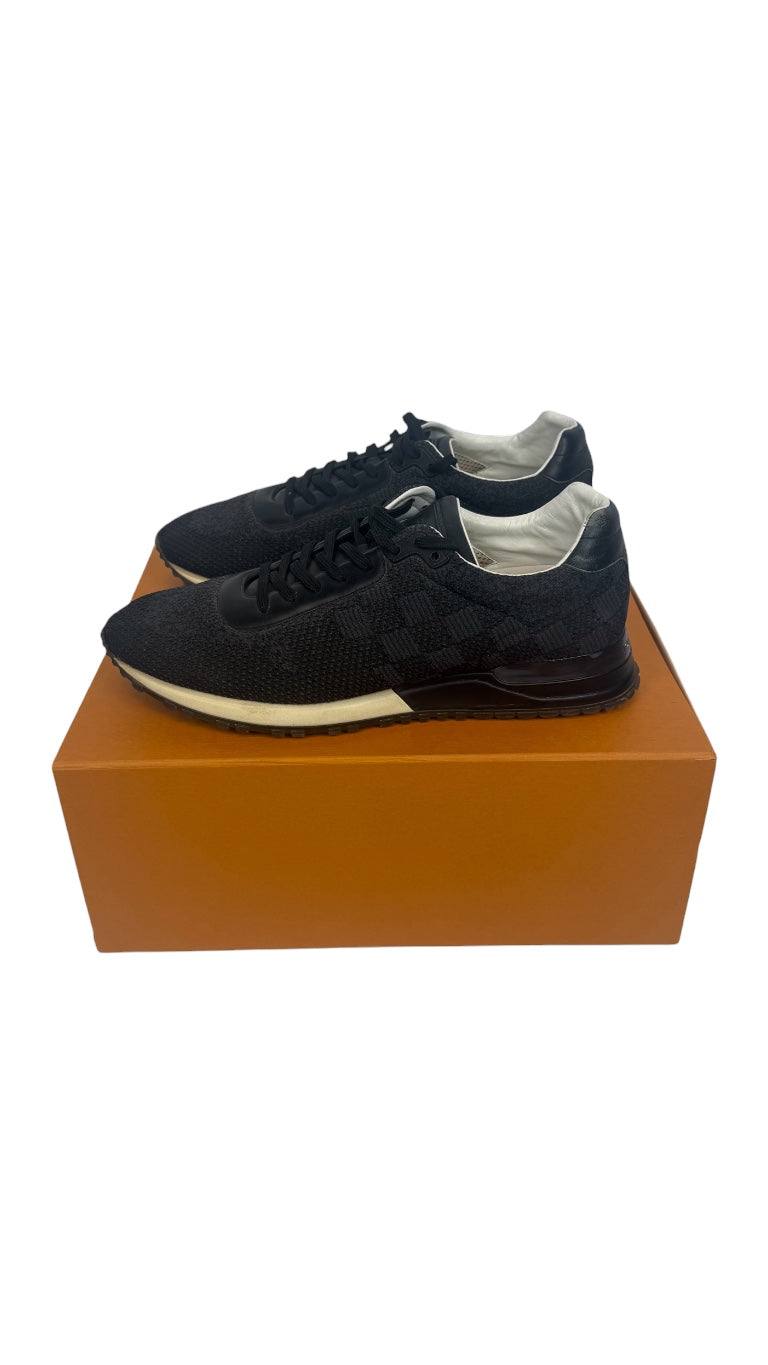 Louis Vuitton Monogram Sneakers / 42.5