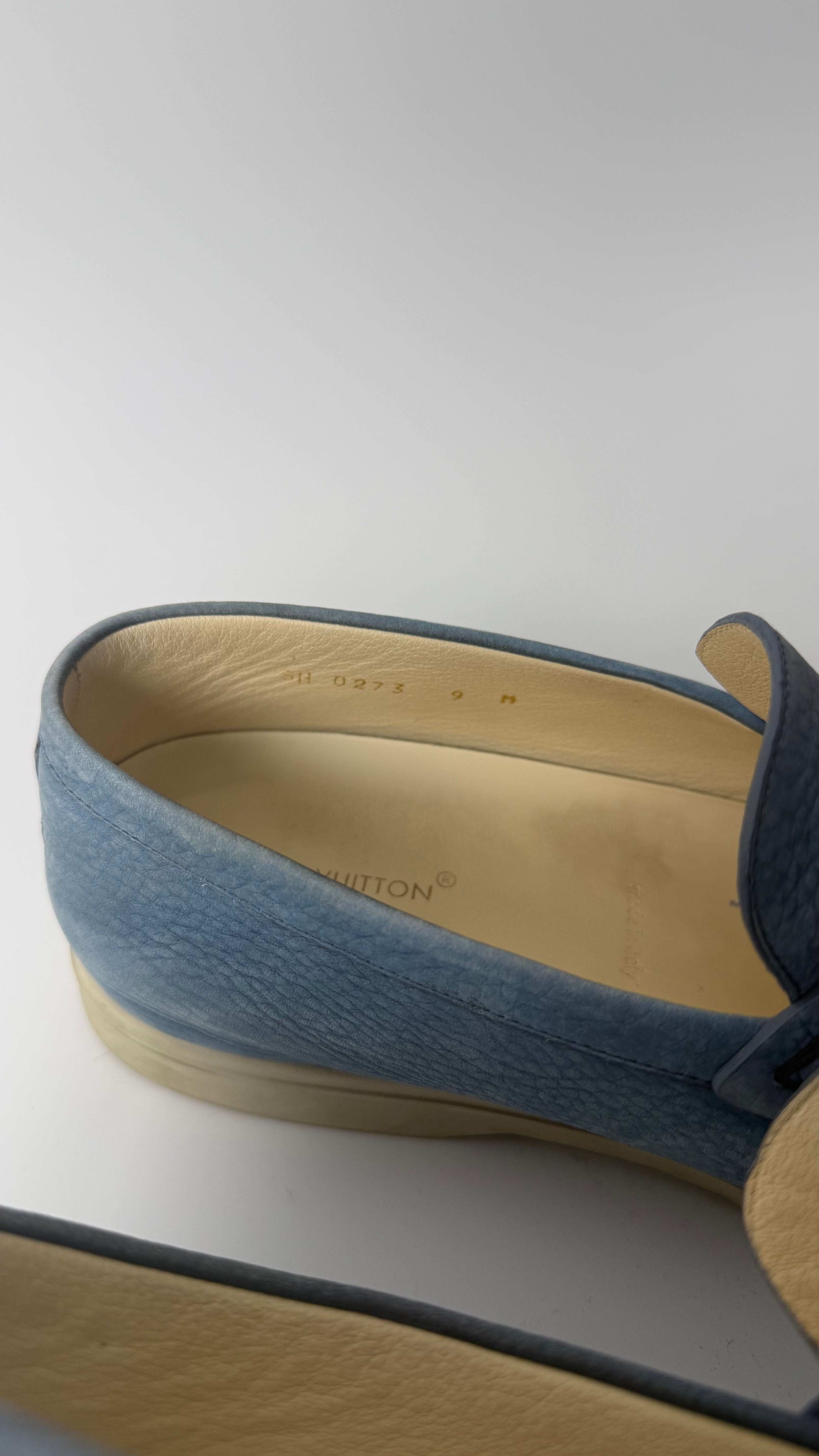 Louis Vuitton Leather Boat Loafers  blue(43)
