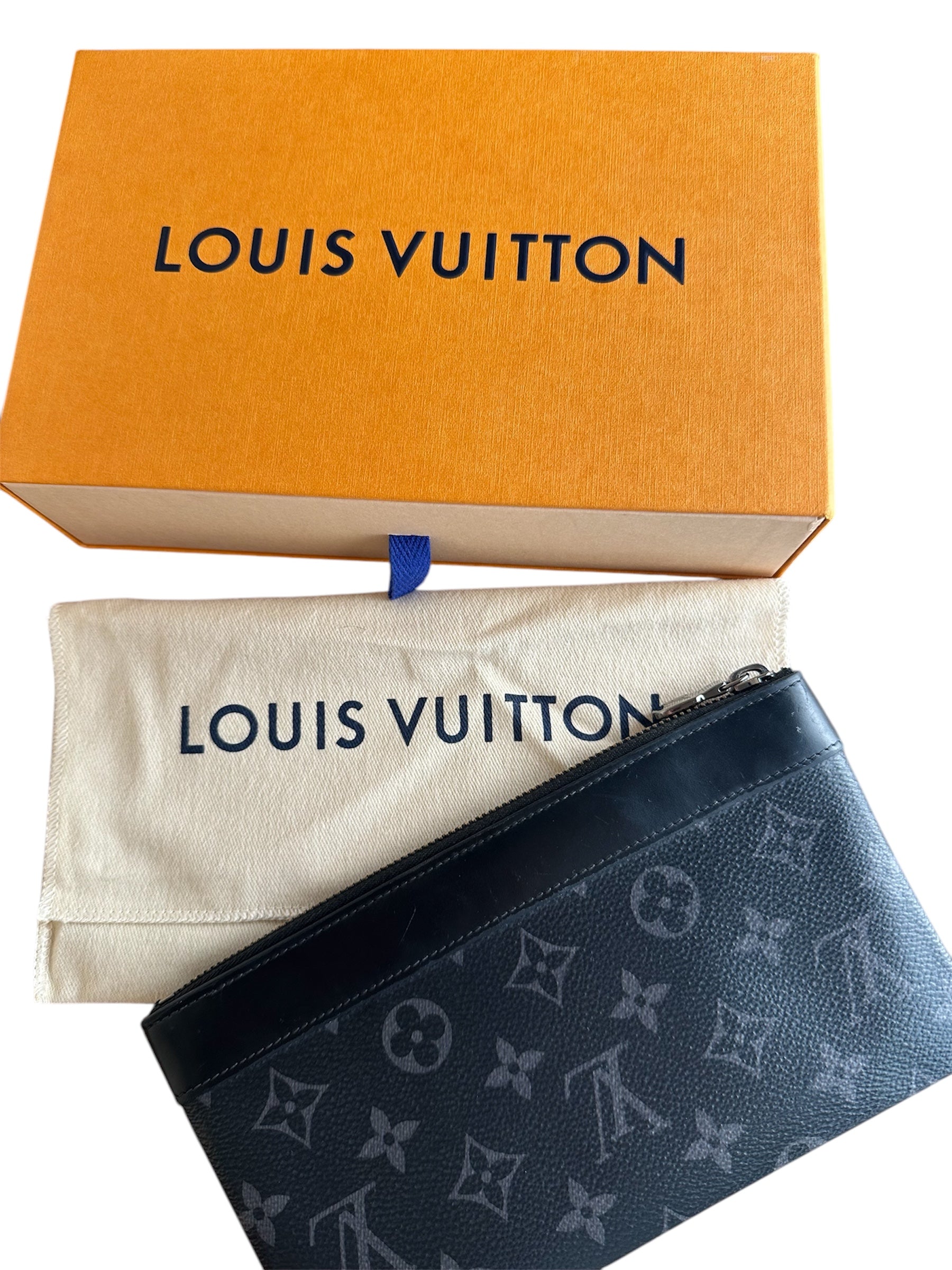 Louis Vuitton Discovery Pochette