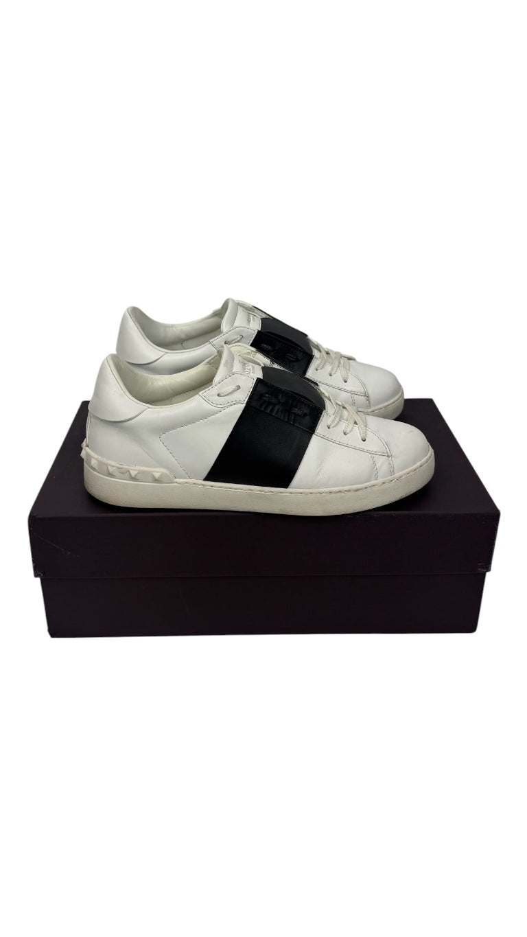 Valentino Garavani Open Sneakers Black / 40.5