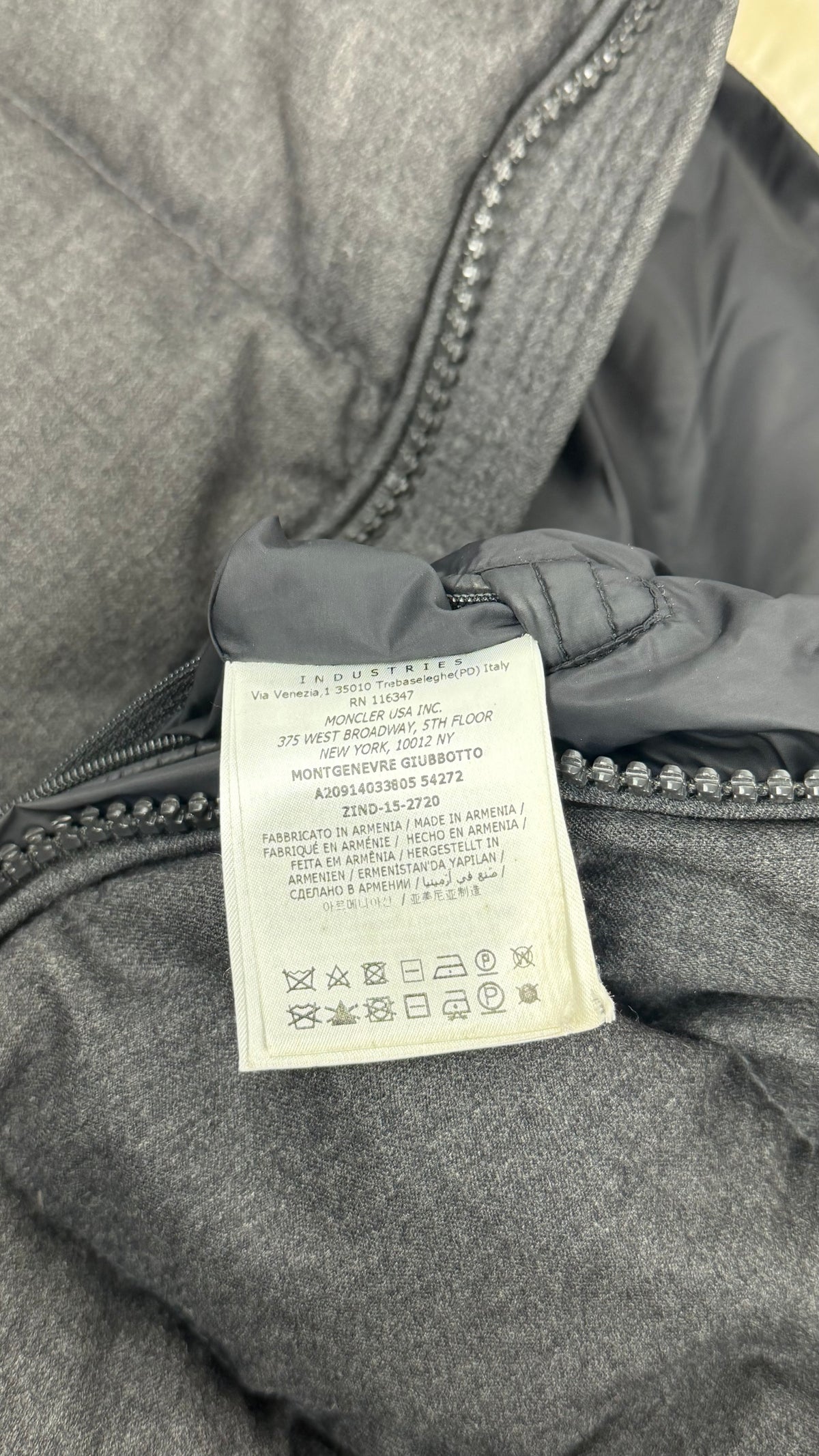 Moncler Montgenevre Jacket Grey / 6