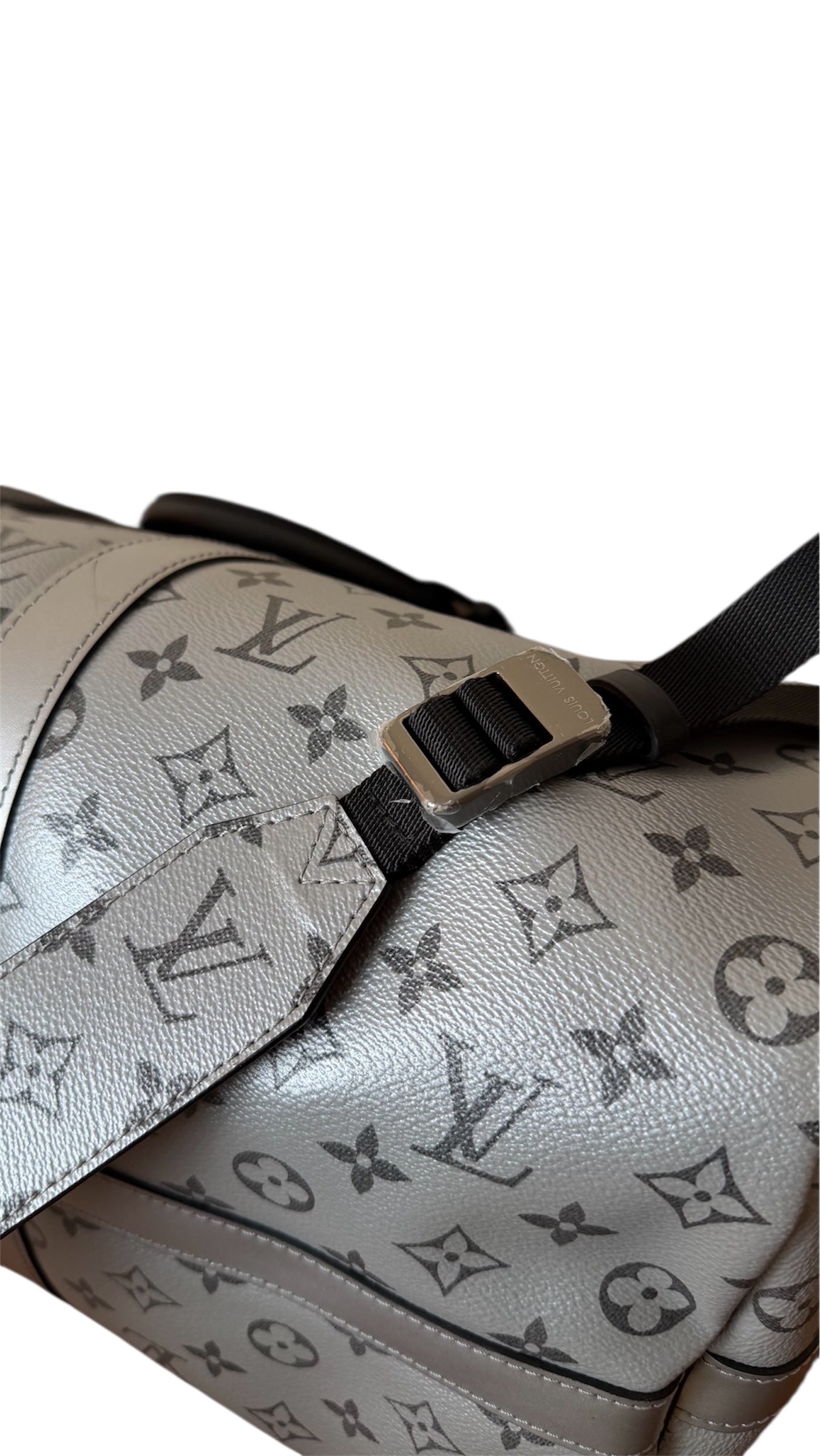 LOUIS VUITTON Limited Edition 50 Keepal