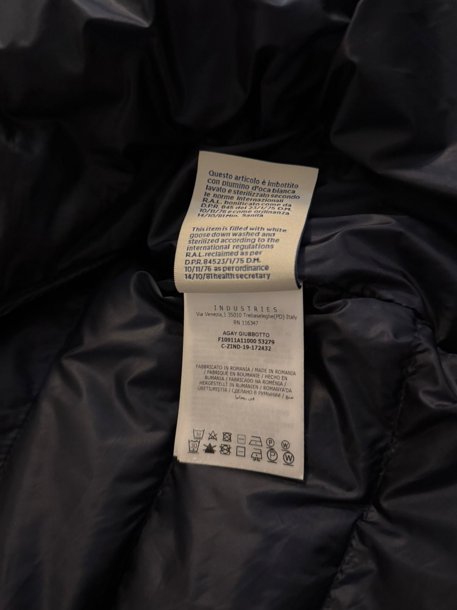 Moncler Agay Jacket Navy Blue (4)