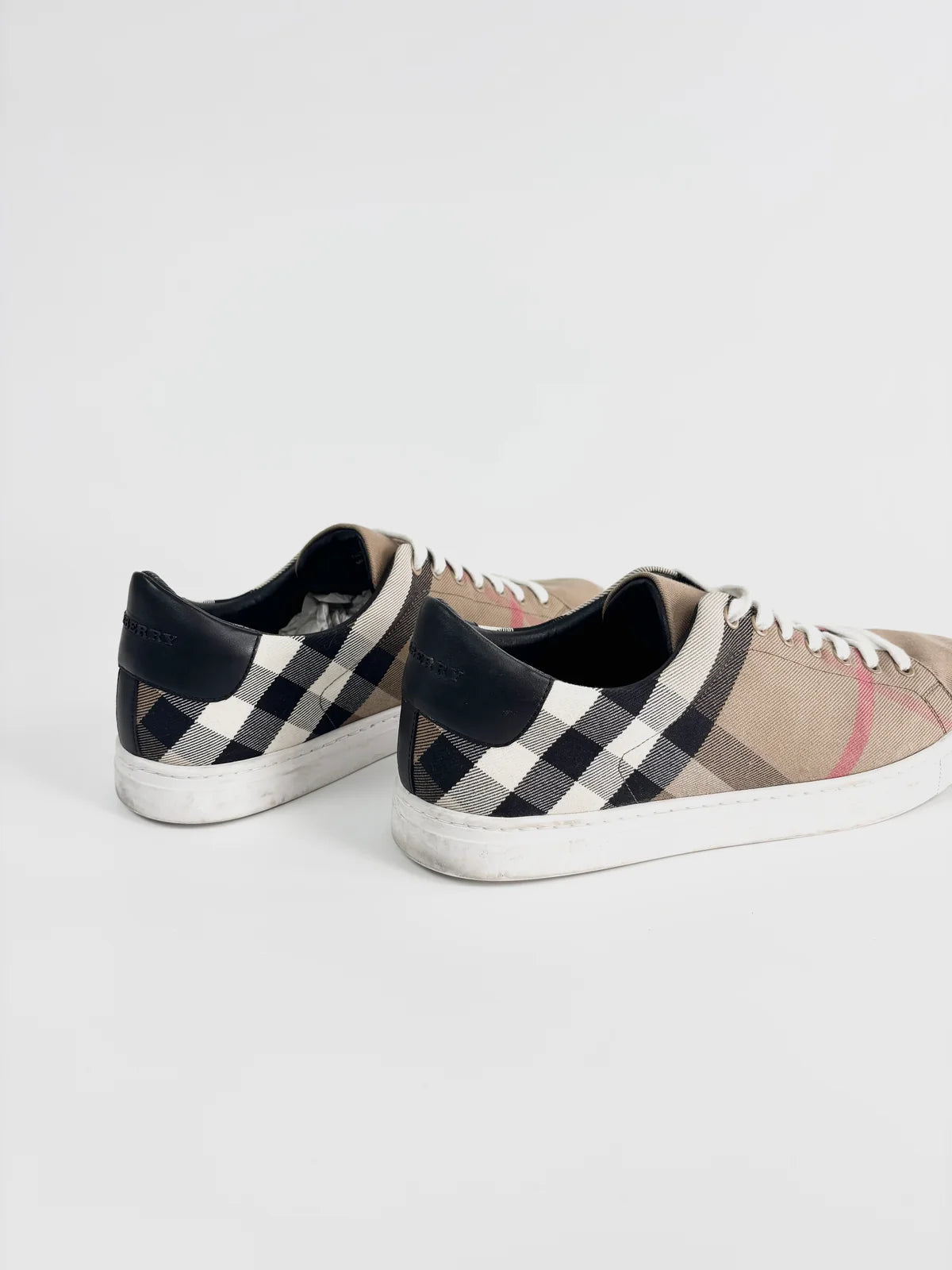 Burberry Classic Checked Monogram Sneakers / 46