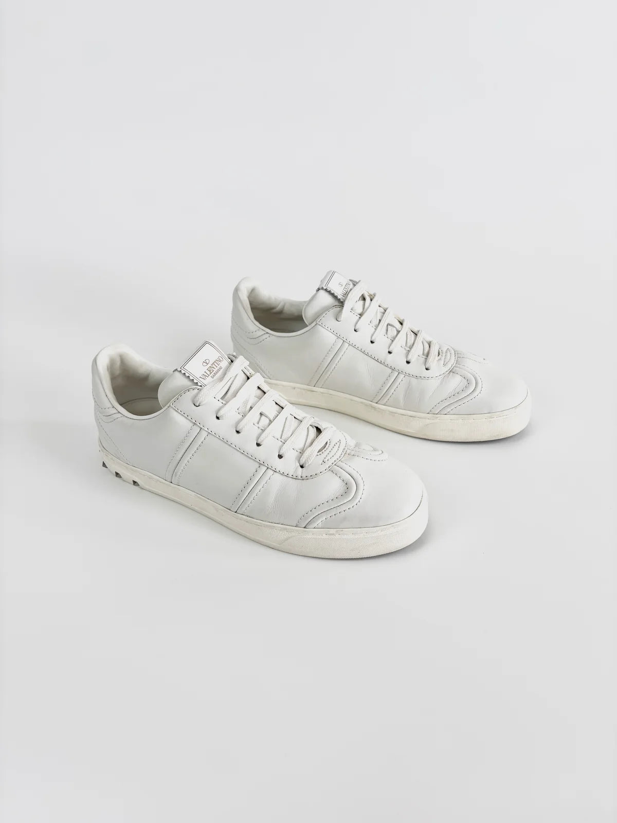 Valentino Garavani Calf Skin Flycrew sneaker / 39
