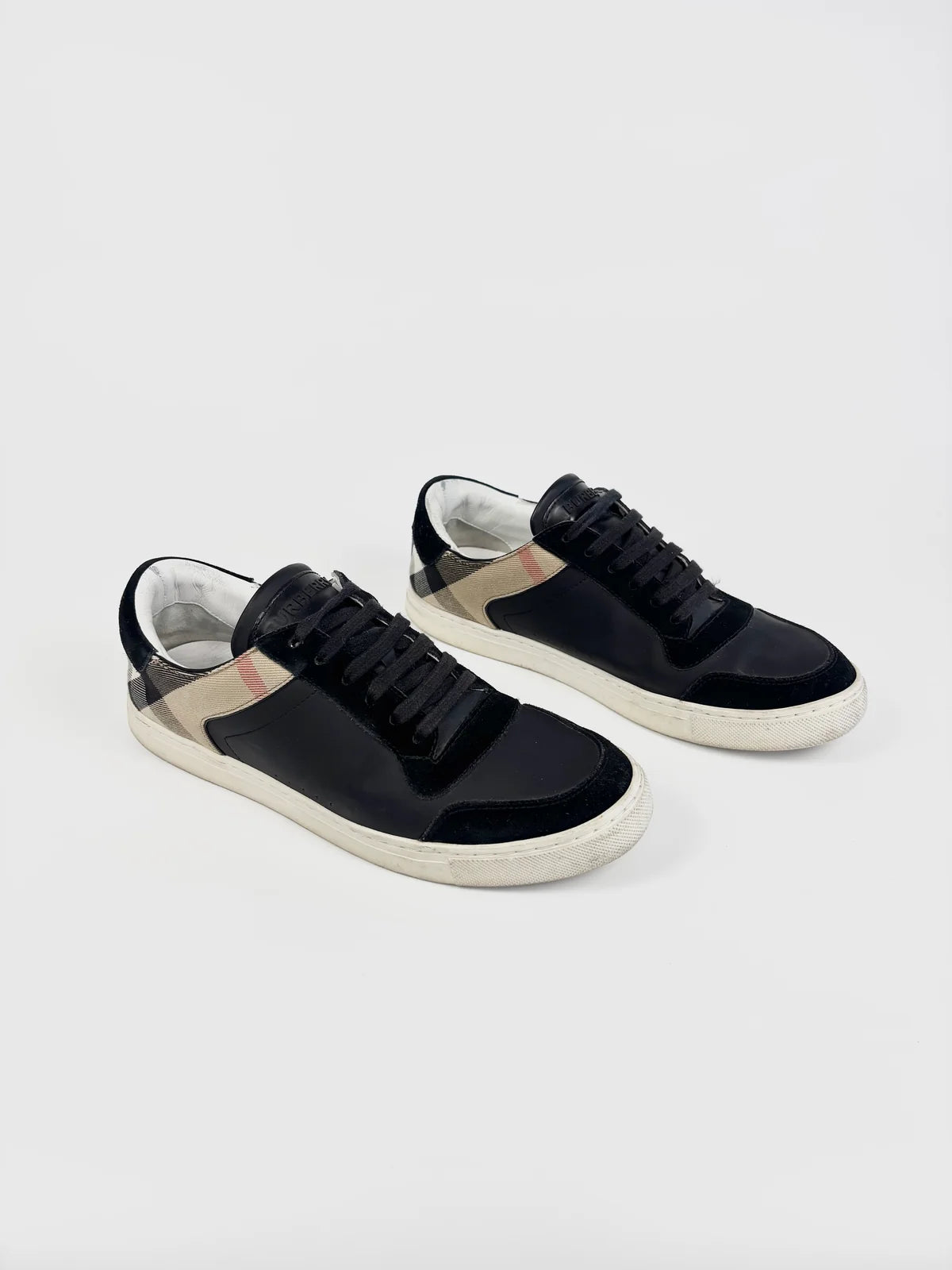 Burberry Checked Monogram Sneakers / 42