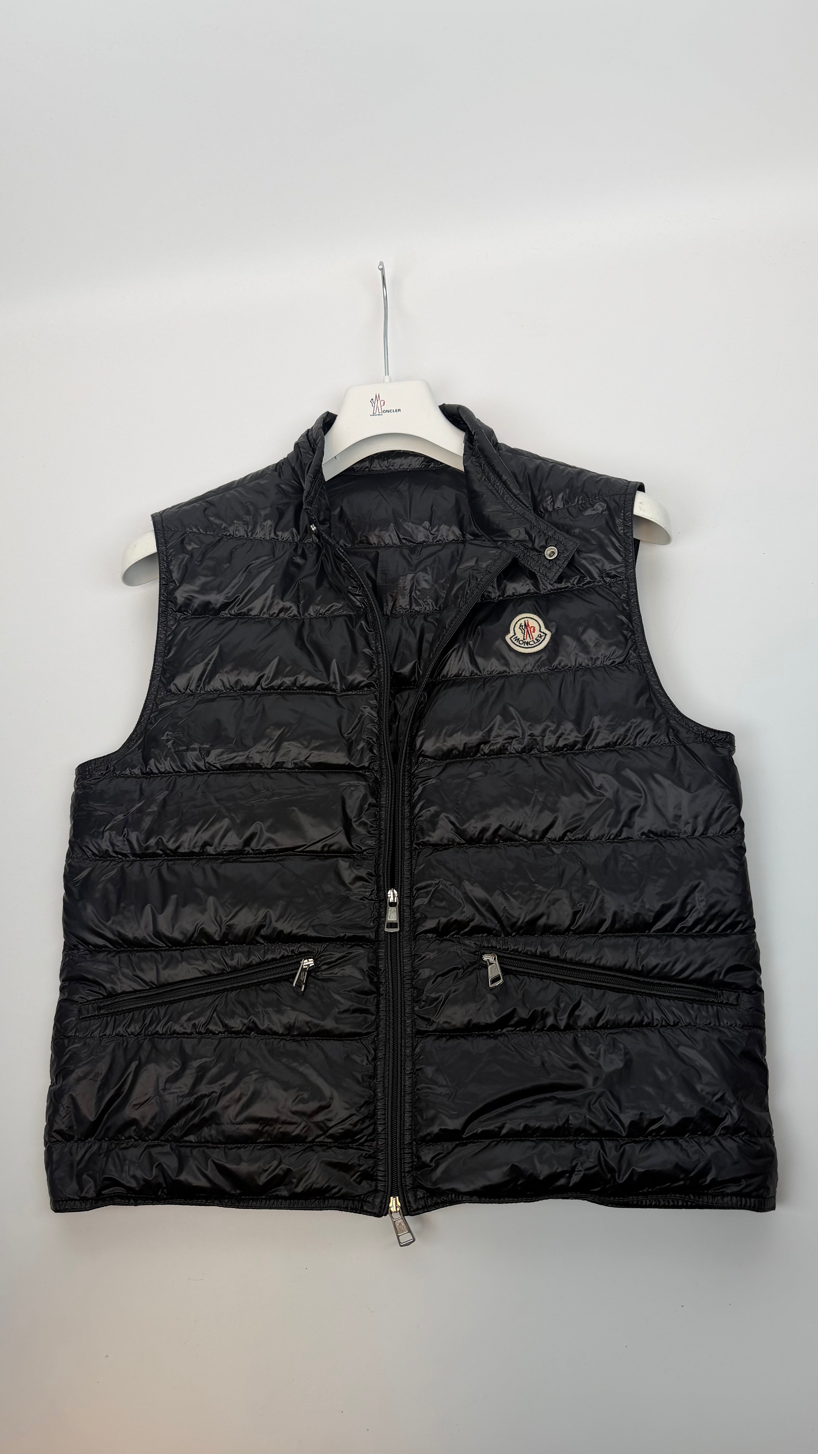 Moncler Gui Vest Black (2)