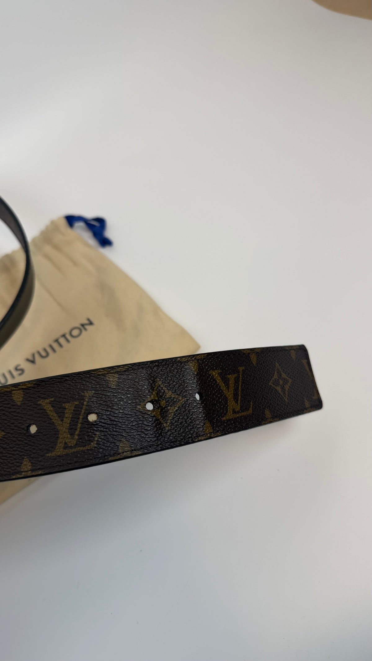 Louis Vuitton Reversible Belt / 85