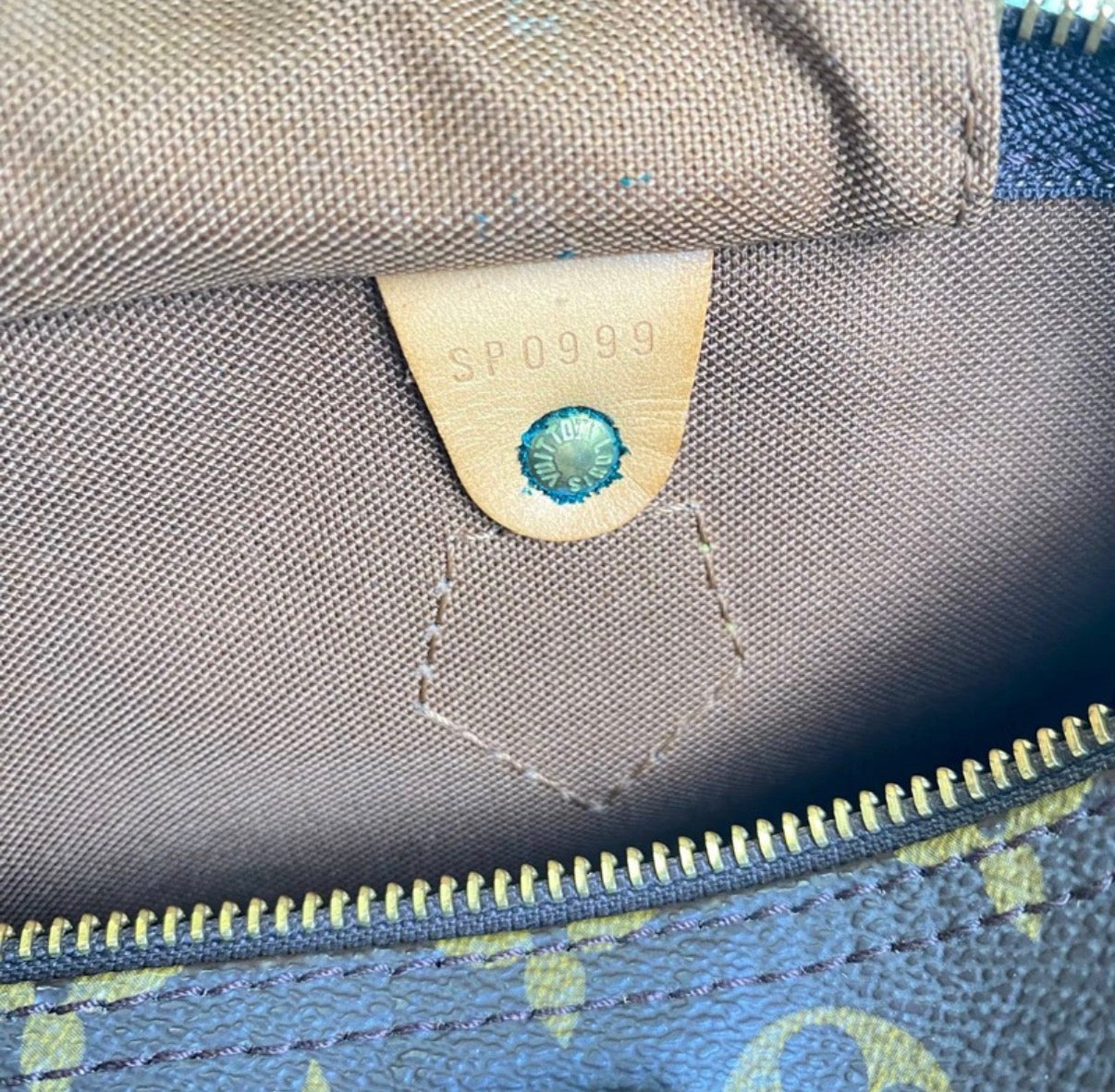 Louis Vuitton Speedy 30