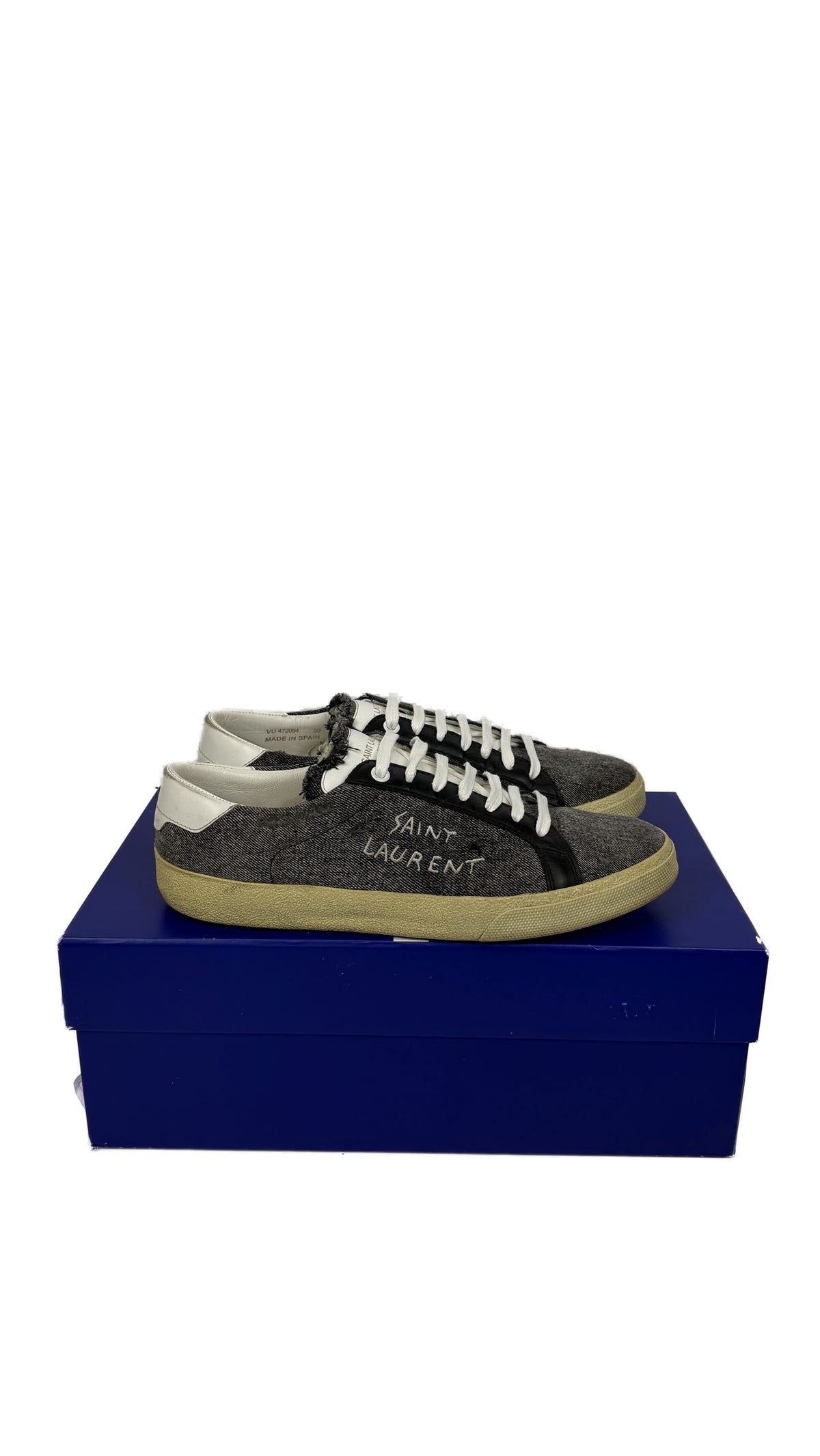 Saint Laurent Sneakers / 39