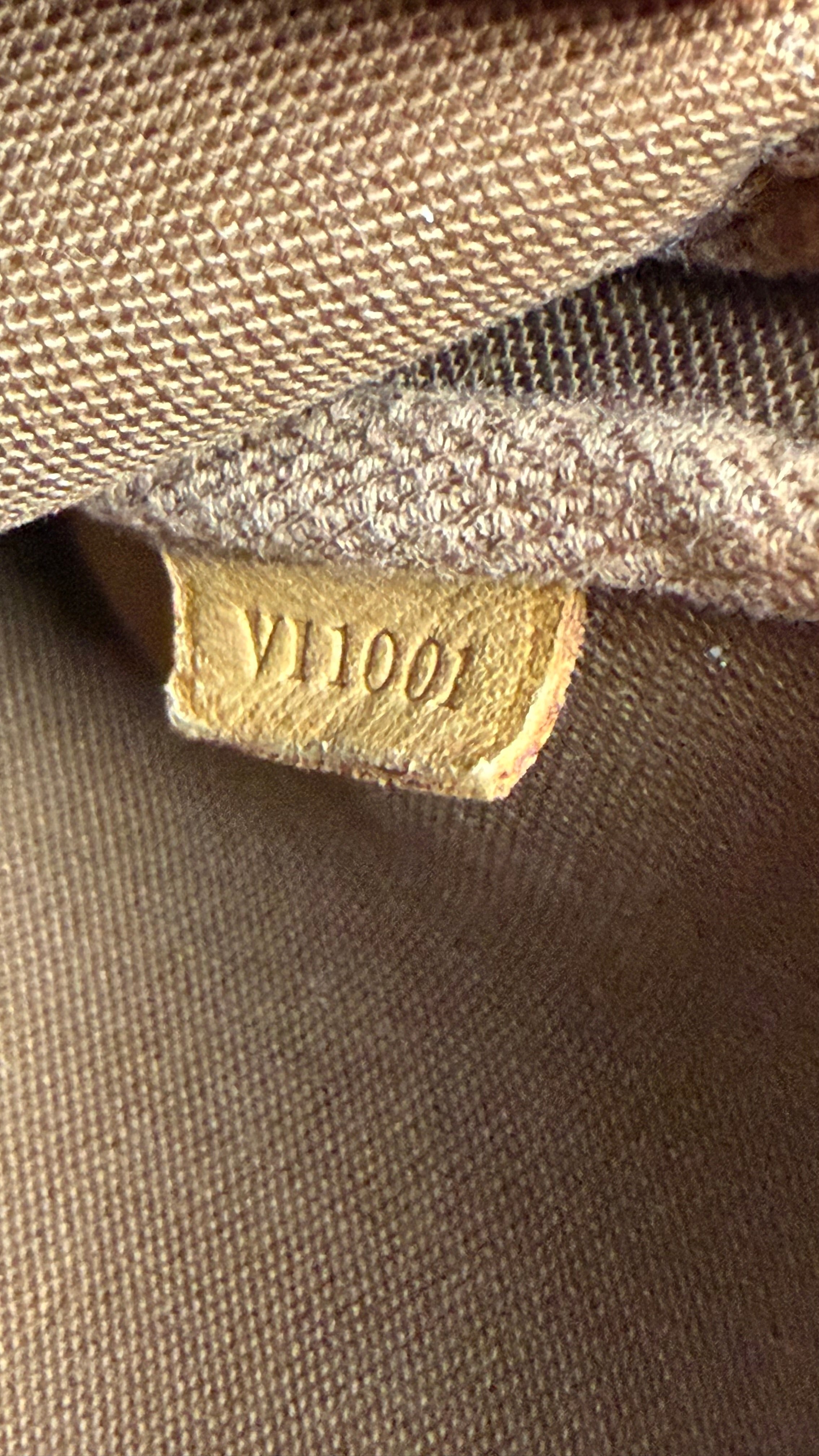 Louis Vuitton Pochette Accessoires
