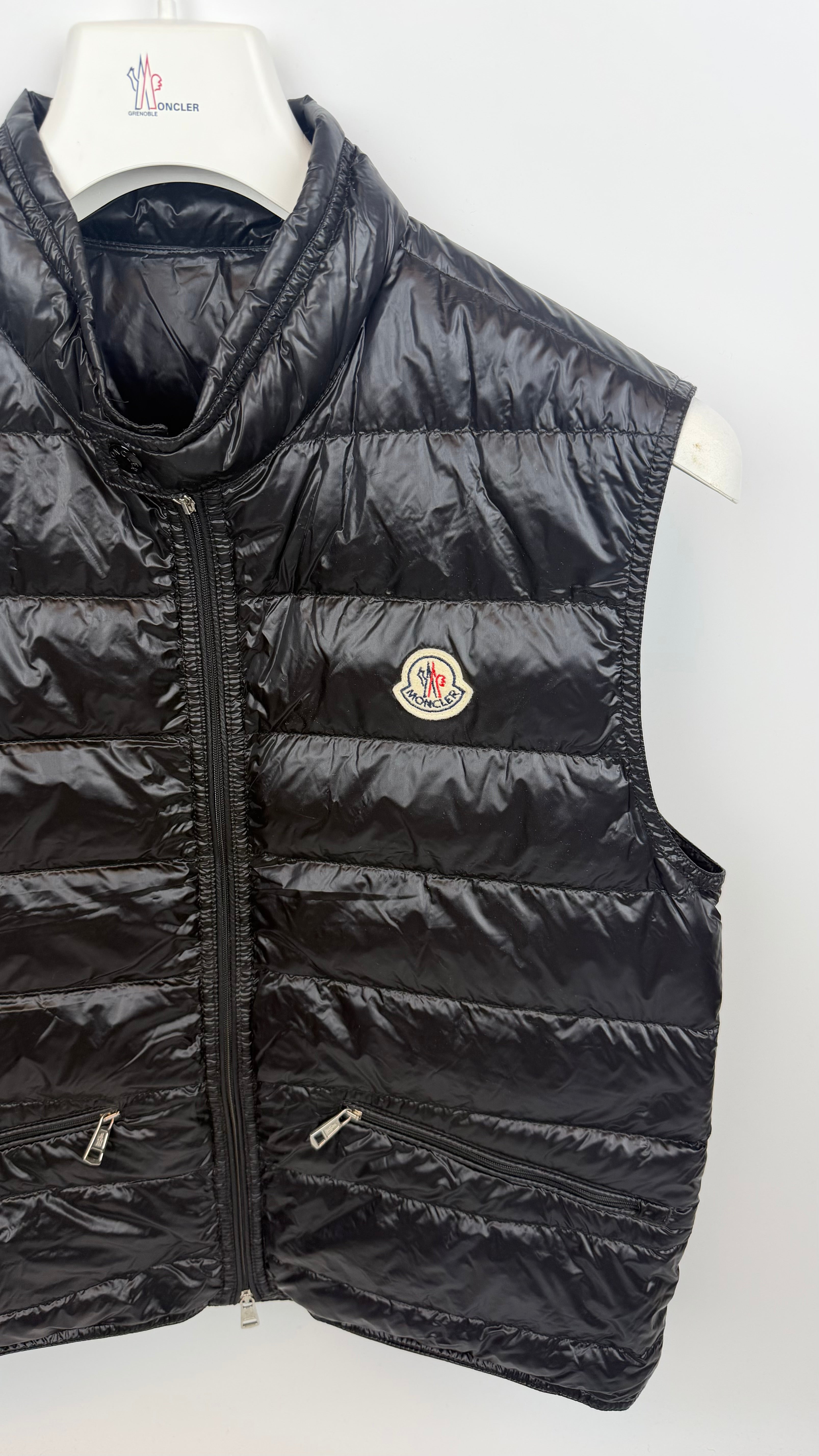 Moncler Gui Vest Black (2)