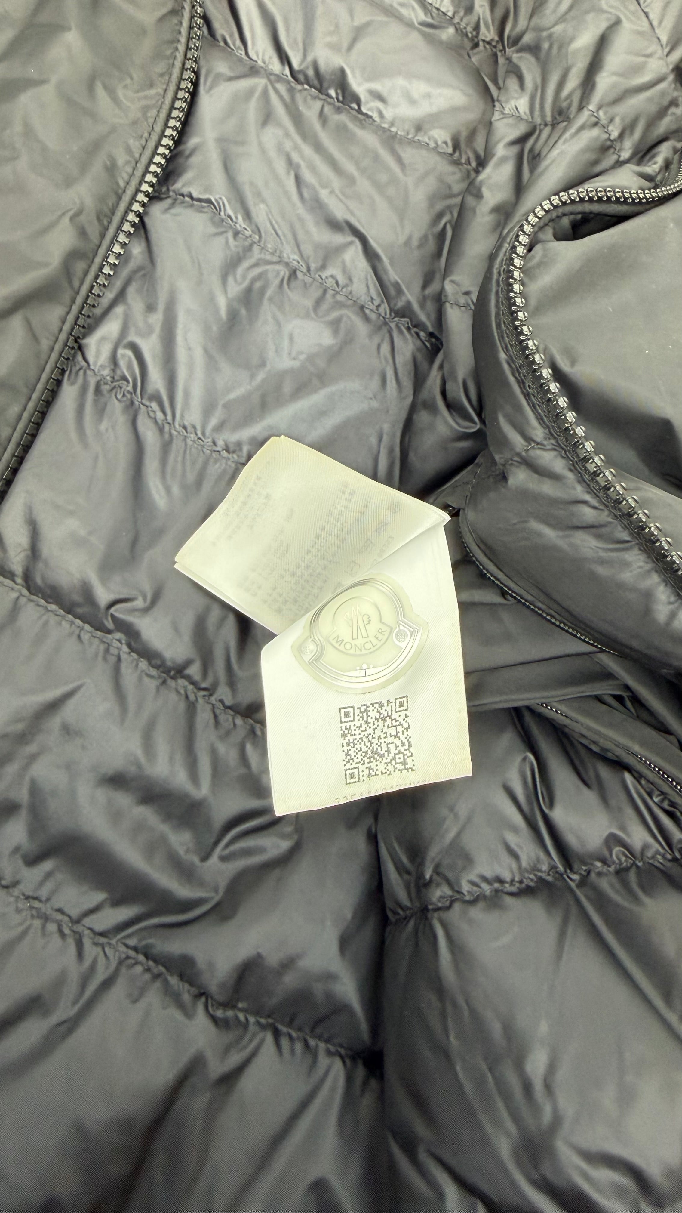 Moncler Necker Jacket Black (3)