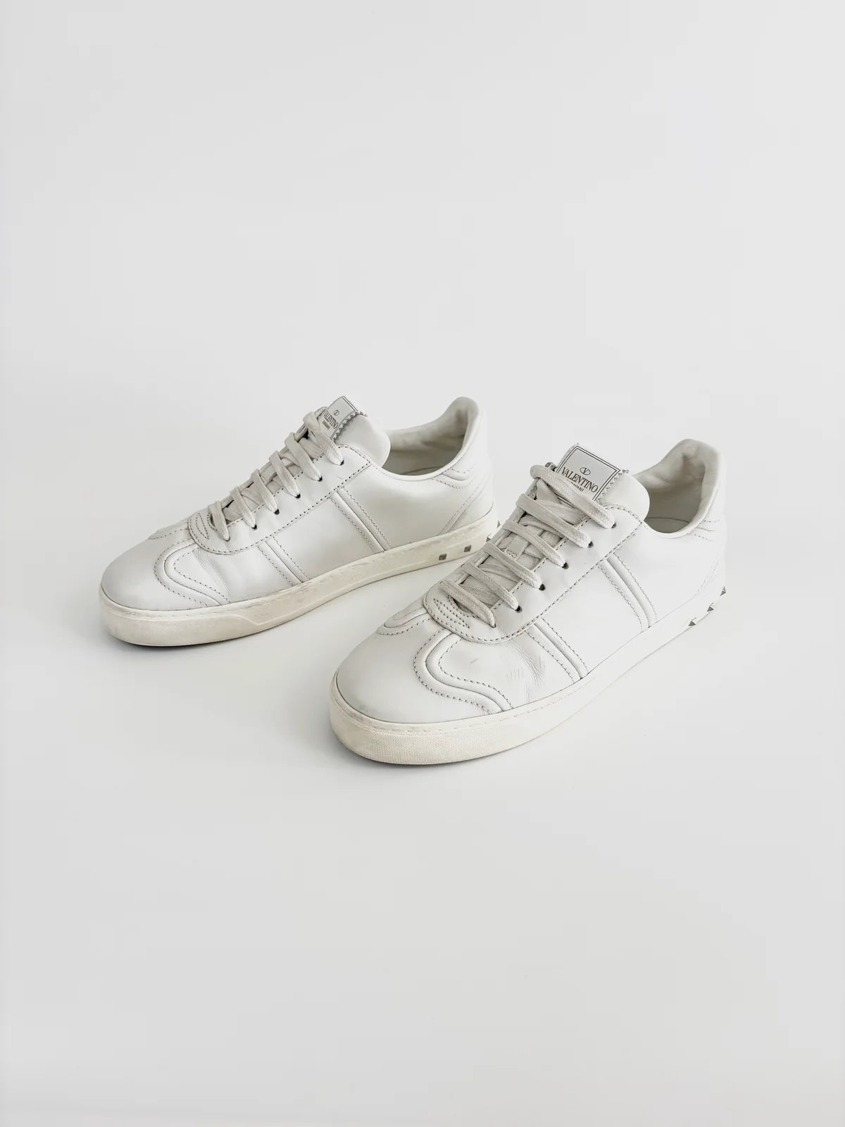 Valentino Garavani Calf Skin Flycrew sneaker / 39