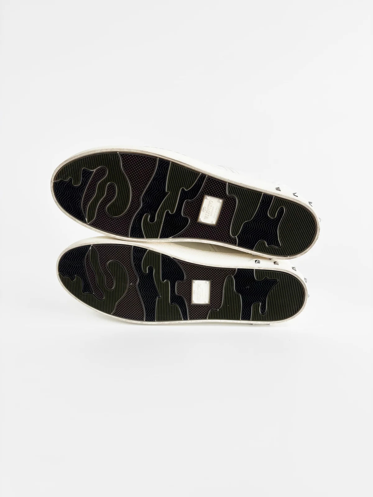 Valentino Garavani Calf Skin Flycrew sneaker / 39