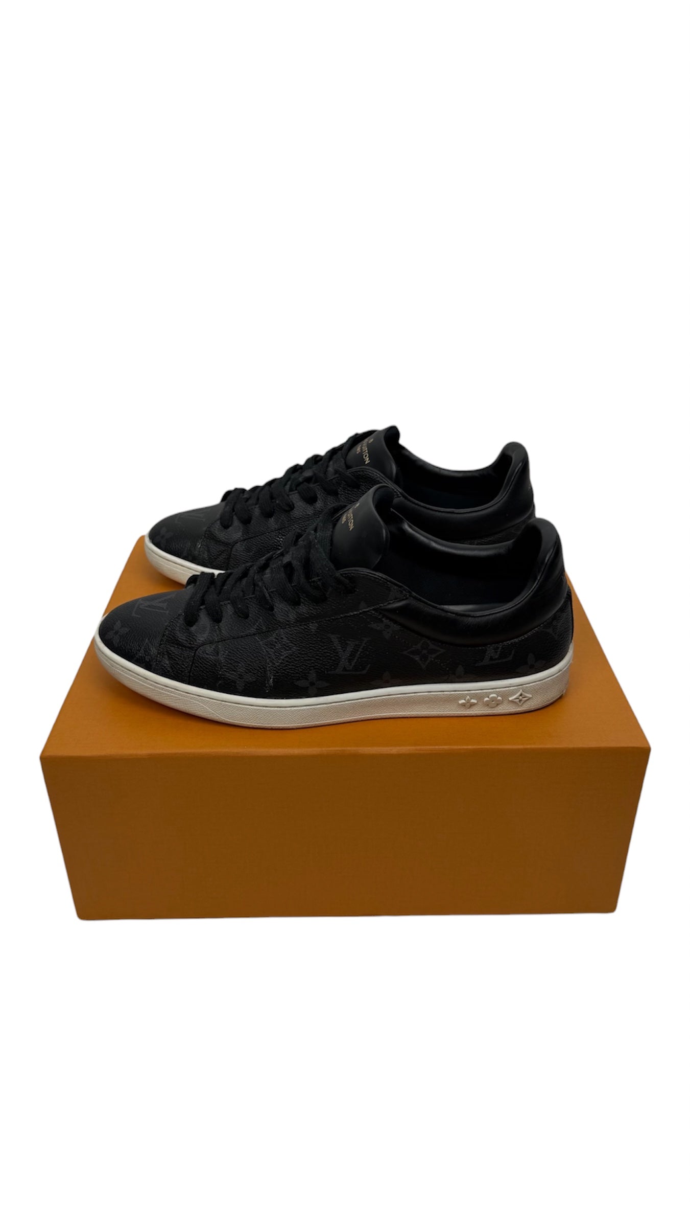 Louis Vuitton Luxemburg Sneakers (41)