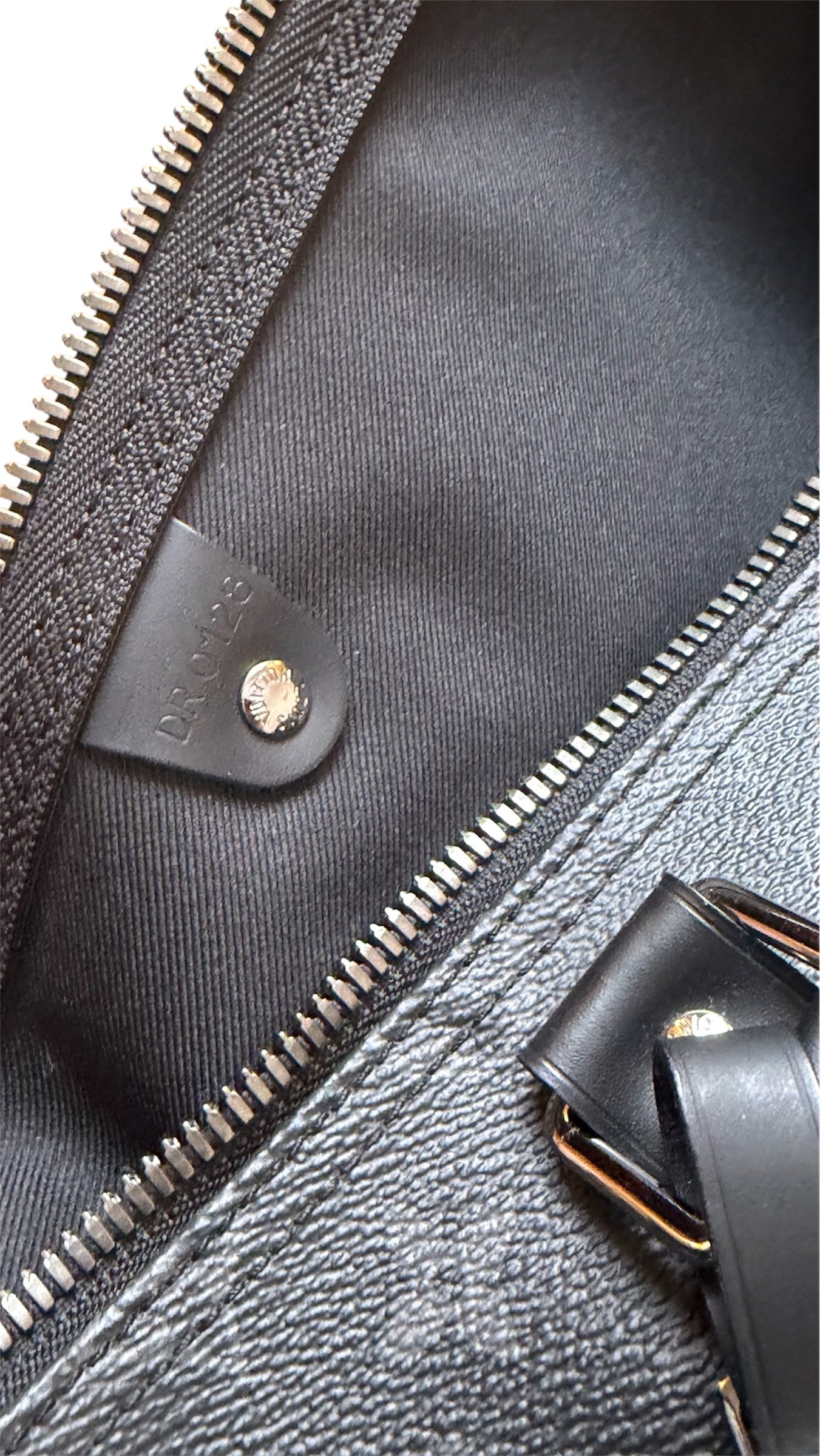 LOUIS VUITTON Limited Edition 50 Keepal